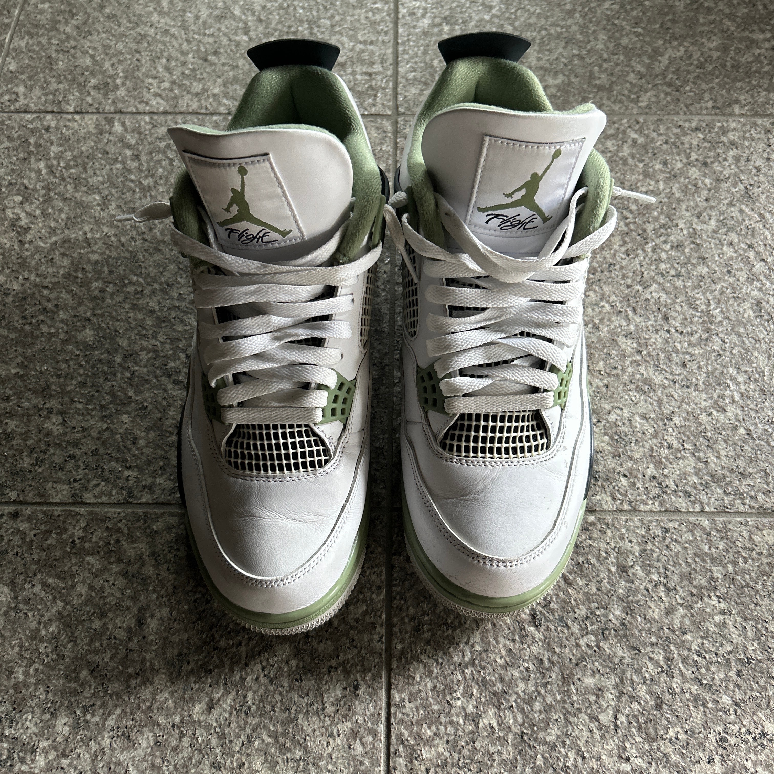 Nike Women's Air Jordan 4 "Oil Green"