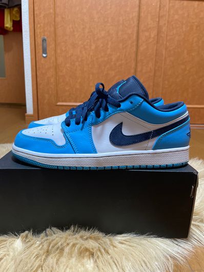 Nike Air Jordan 1 Low "University Blue"