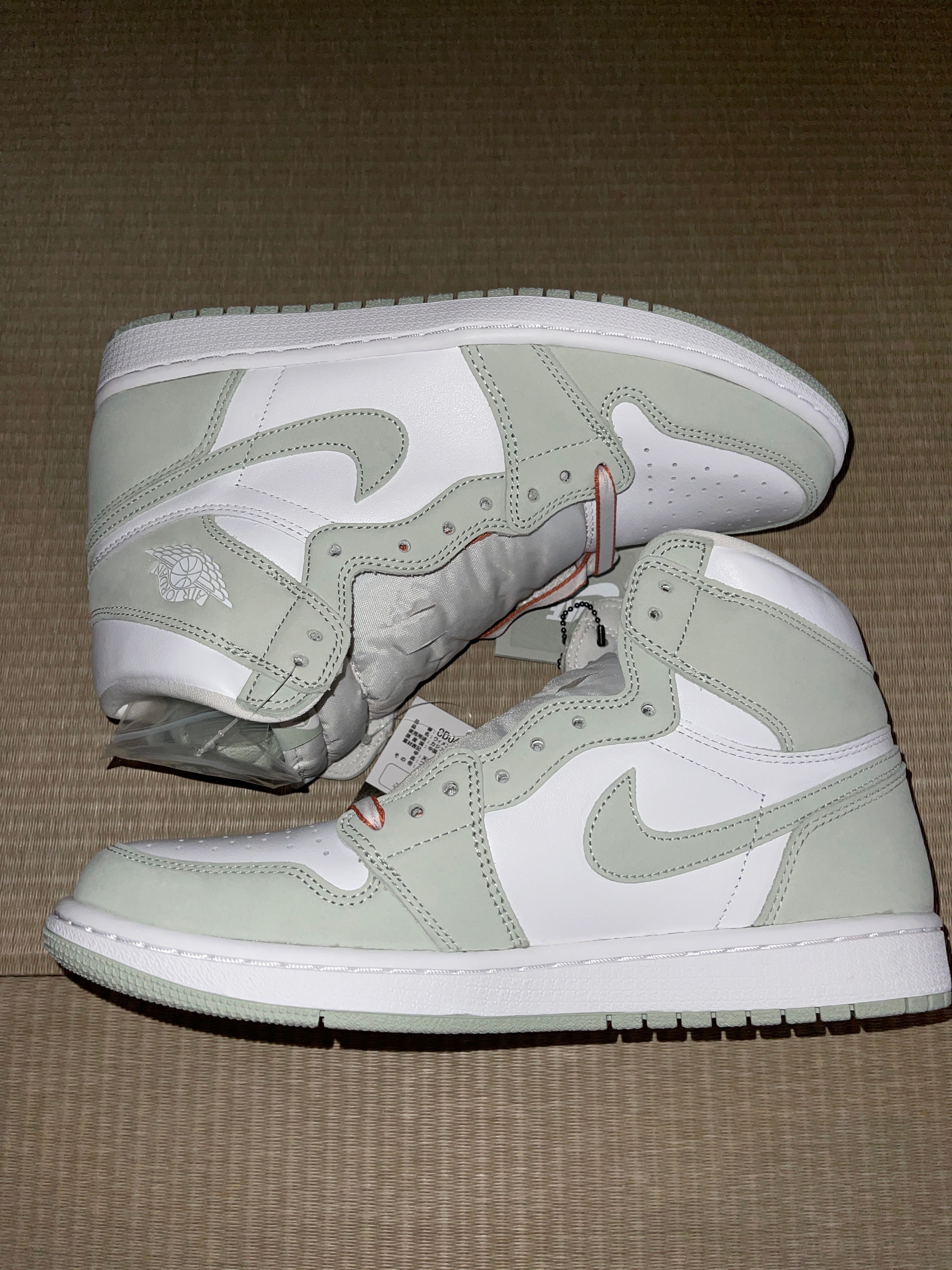 Nike Women's Air Jordan 1 High OG "Seafoam"