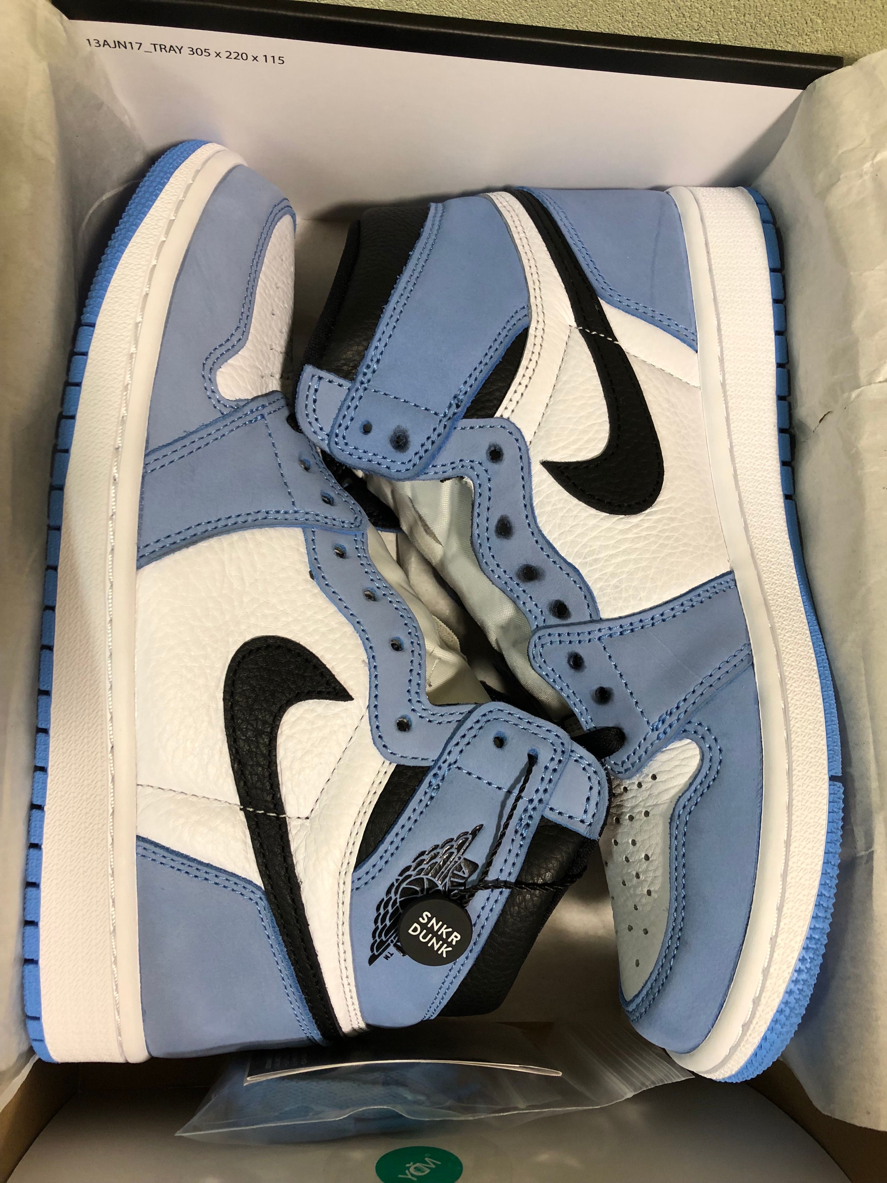 Nike Air Jordan 1 High OG "University Blue"