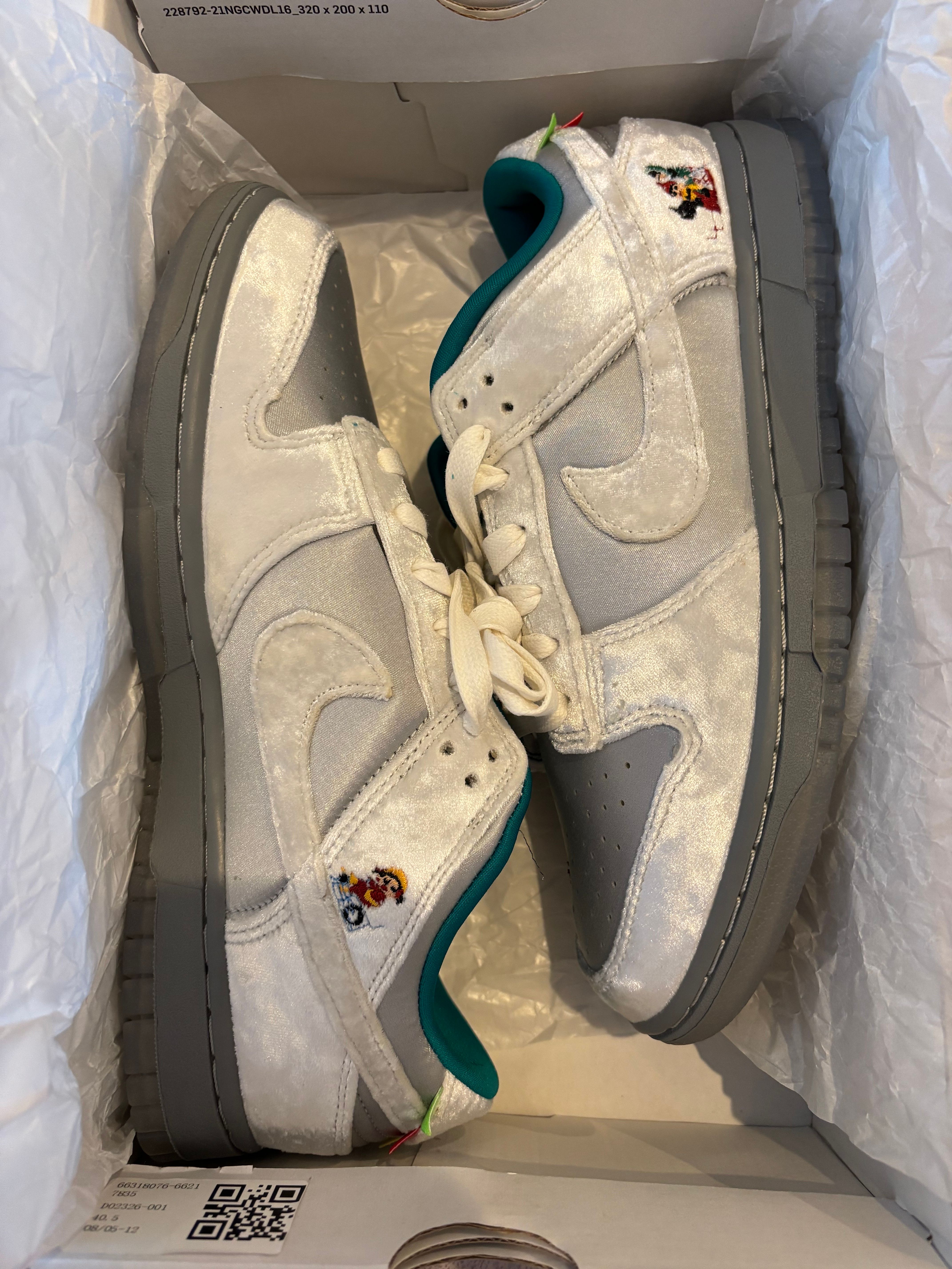 Nike Women's Dunk Low "Ice White Green"