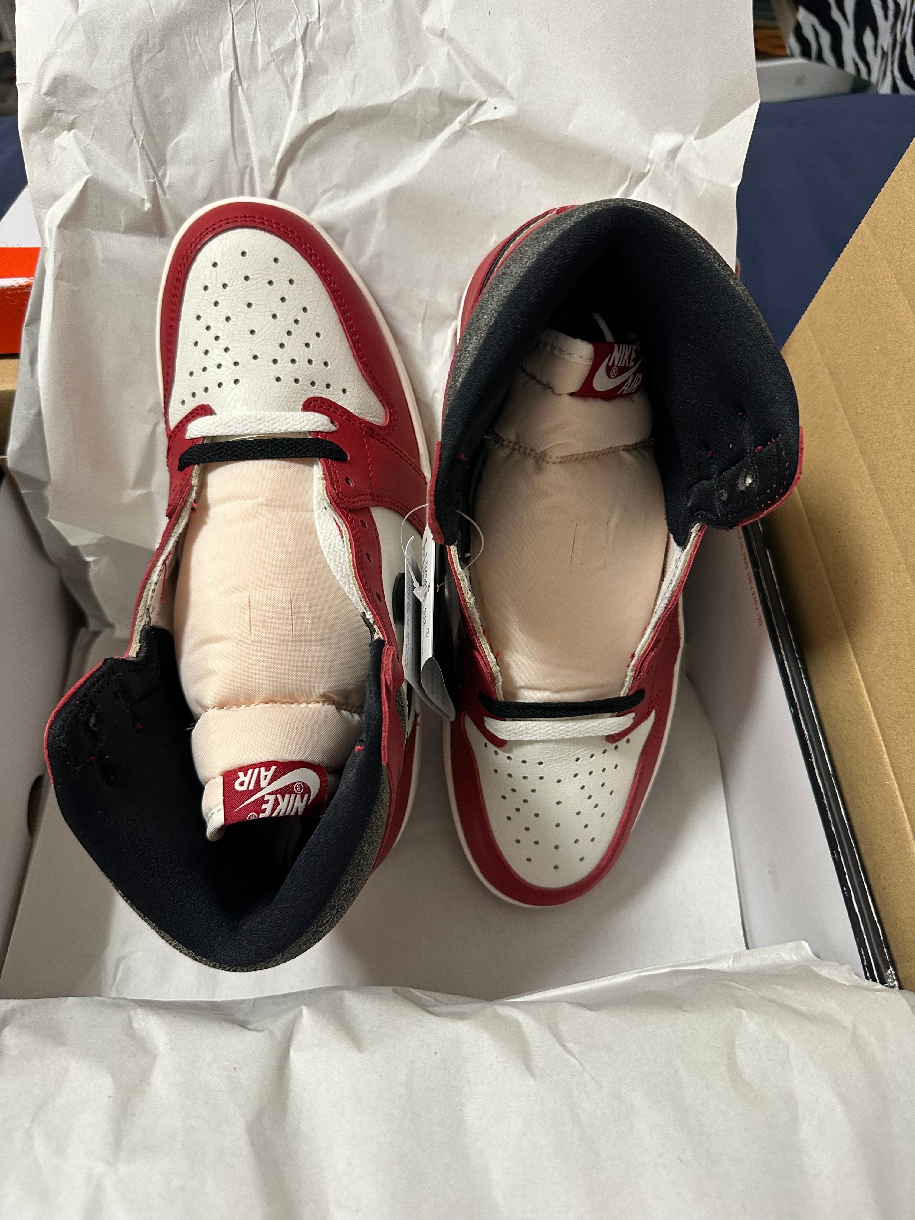 Nike Air Jordan 1 High OG "Lost & Found/Chicago"