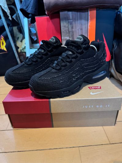 Levi's × Nike Air Max 95 OG "Denim Black"