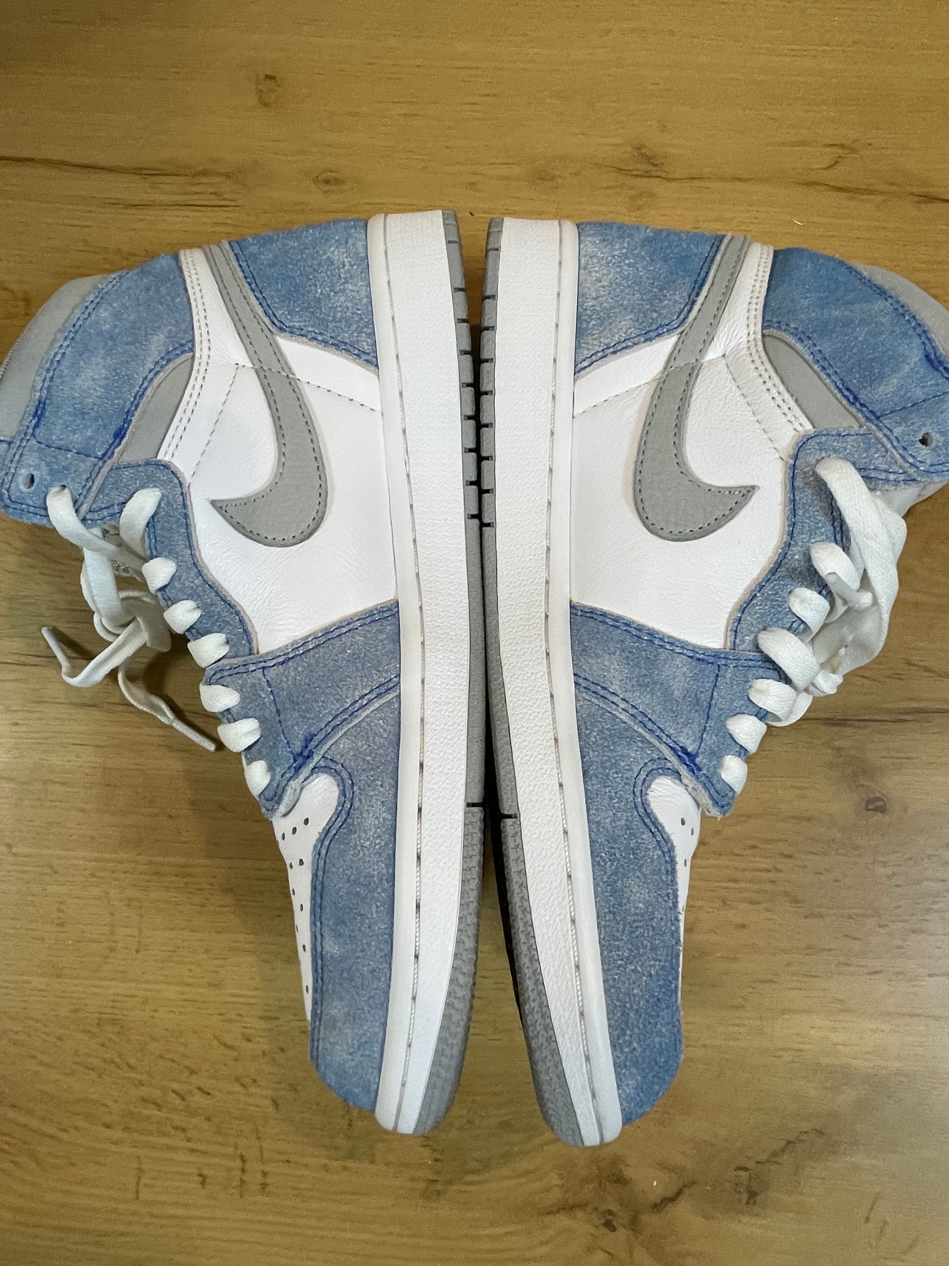 Nike Air Jordan 1 High OG "Hyper Royal"