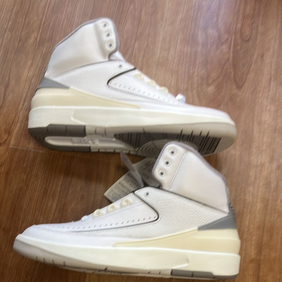 Nike Air Jordan 2 "White and Cement Grey"