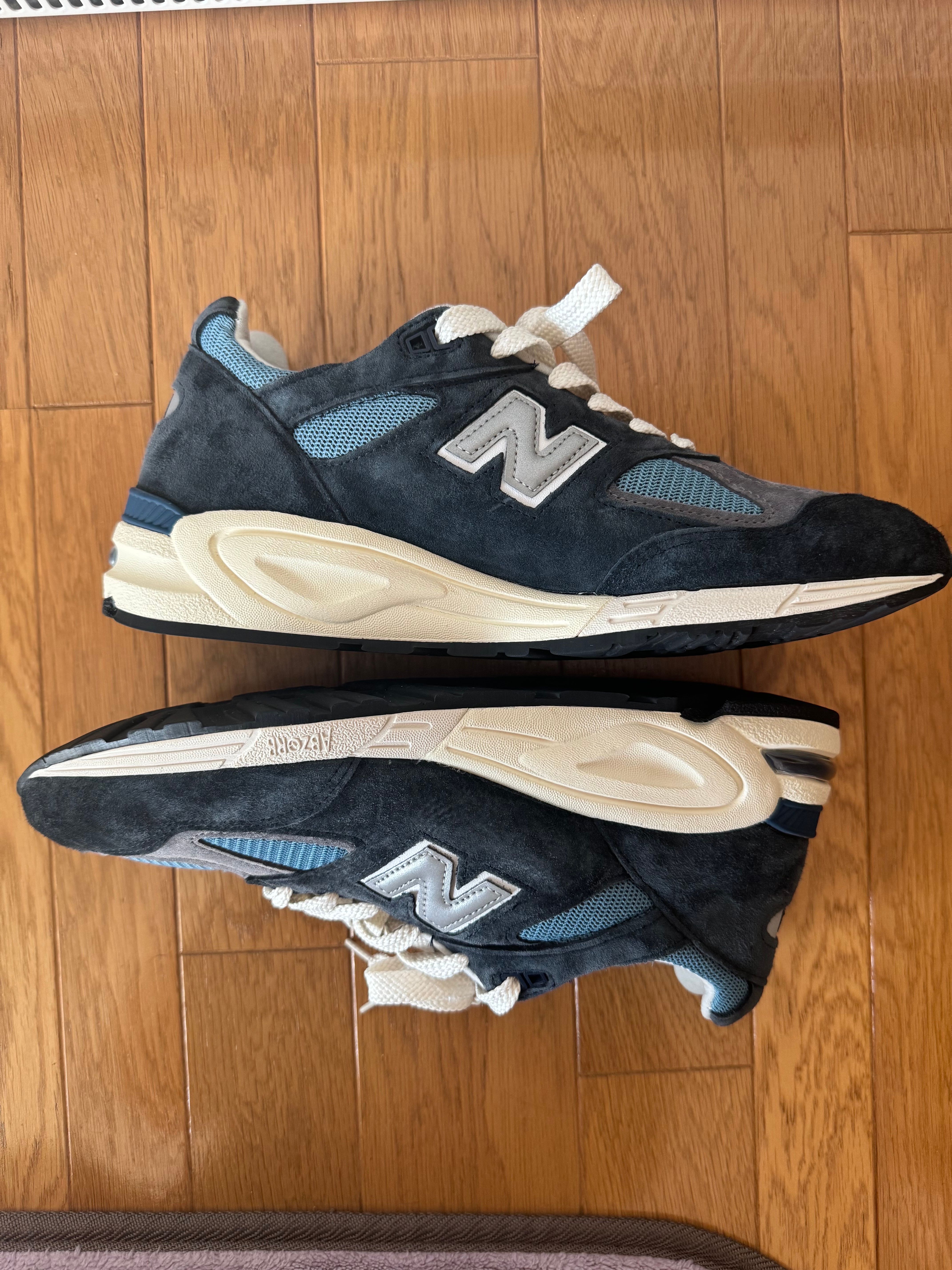 New Balance 990V2 "Navy/Castlerock"