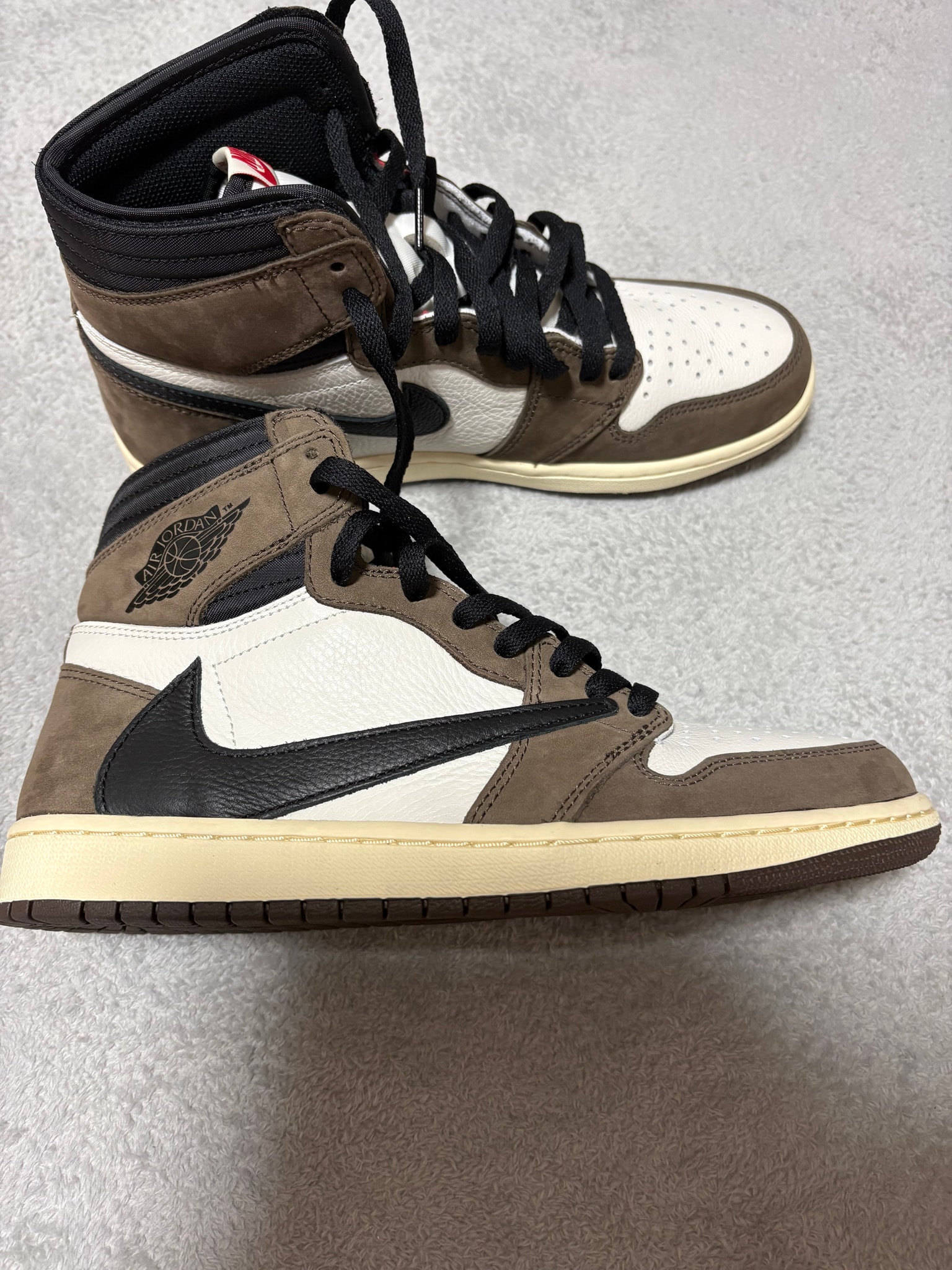 Travis Scott × Nike Air Jordan 1 Retro High OG TS SP "Sail/Dark Mocha"