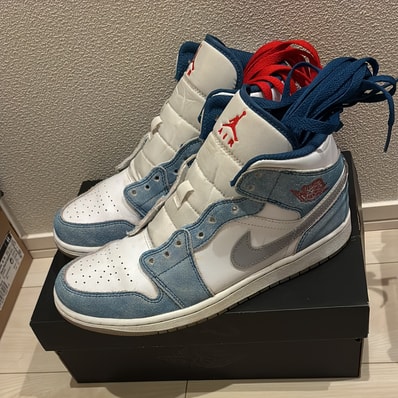 Nike Air Jordan 1 Mid SE "White/Hyper Royal/Red"