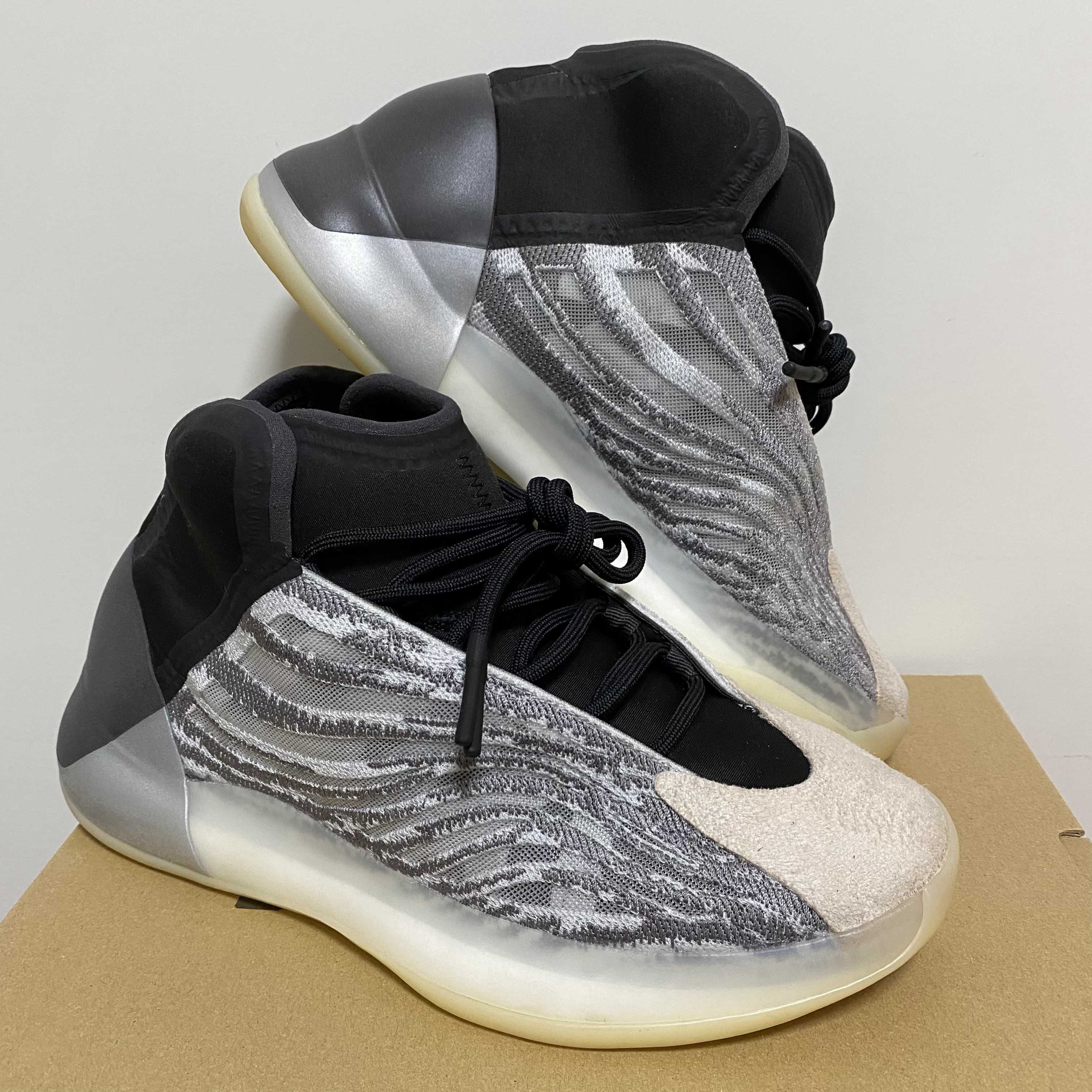 adidas YEEZY Quantum "QNTM"