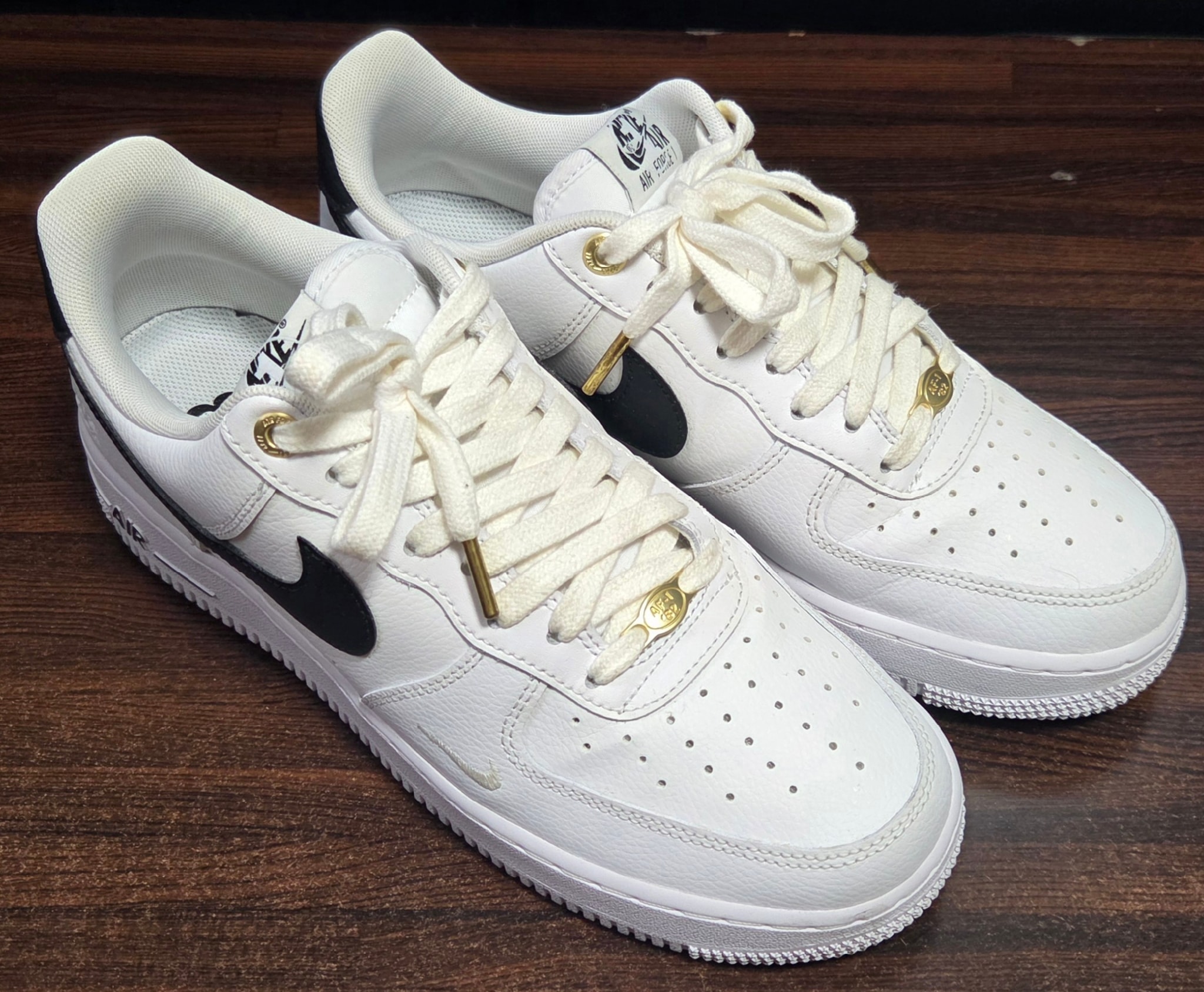 Nike Air Force 1 Low '07 LV8 40th Anniversary "Black/White-Metallic Gold"