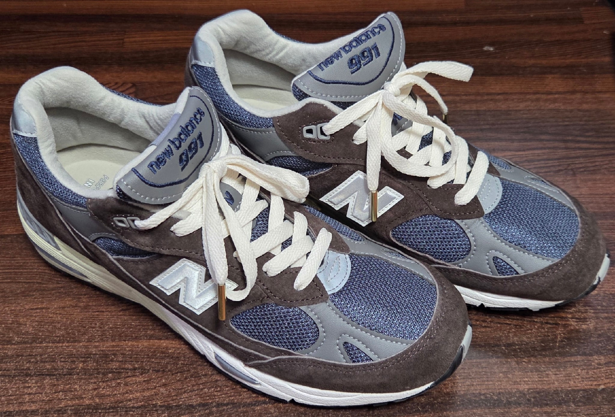 New Balance M991 BNG "Dark Brown"