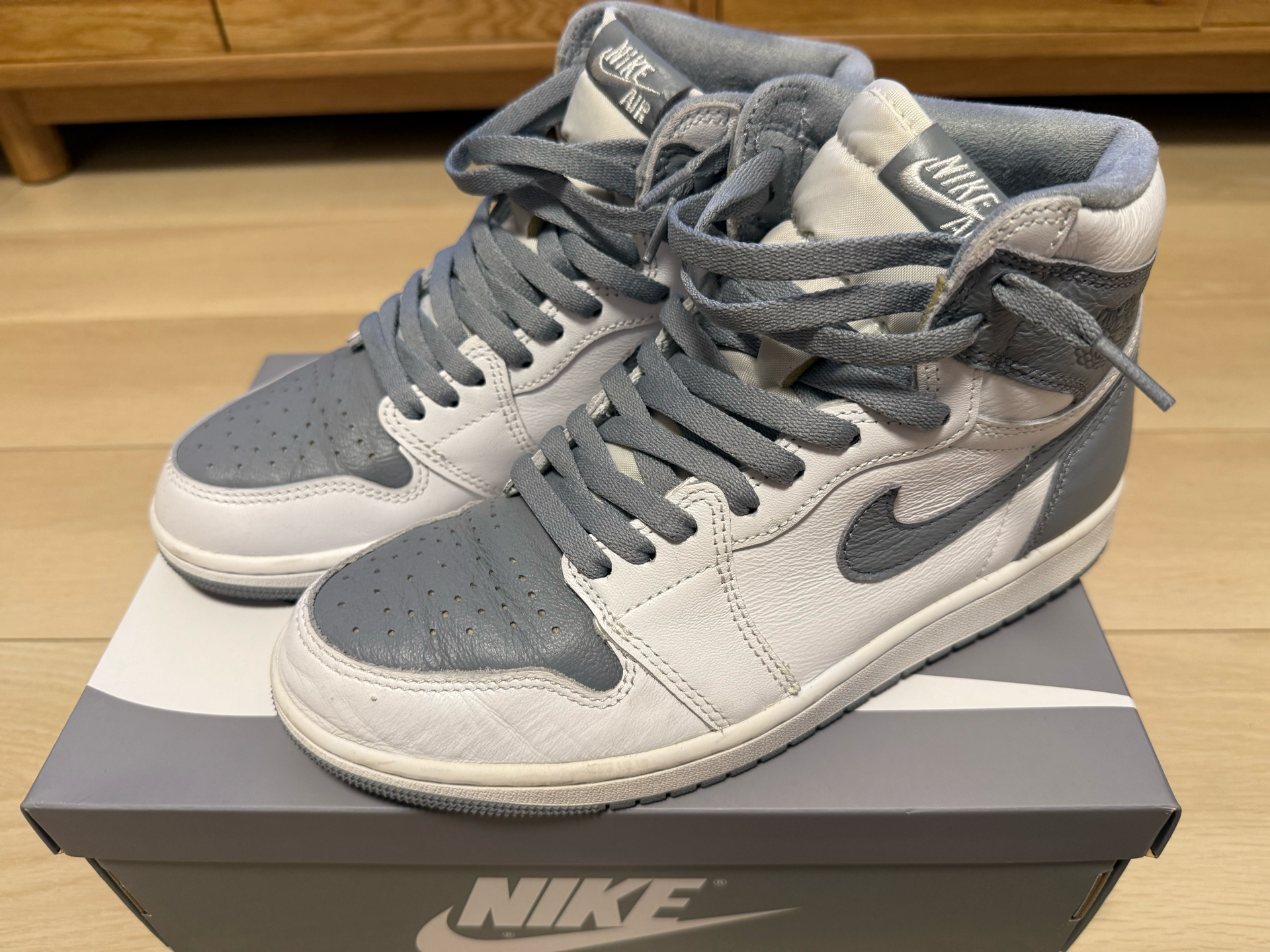 Nike Air Jordan 1 High OG "Stealth"