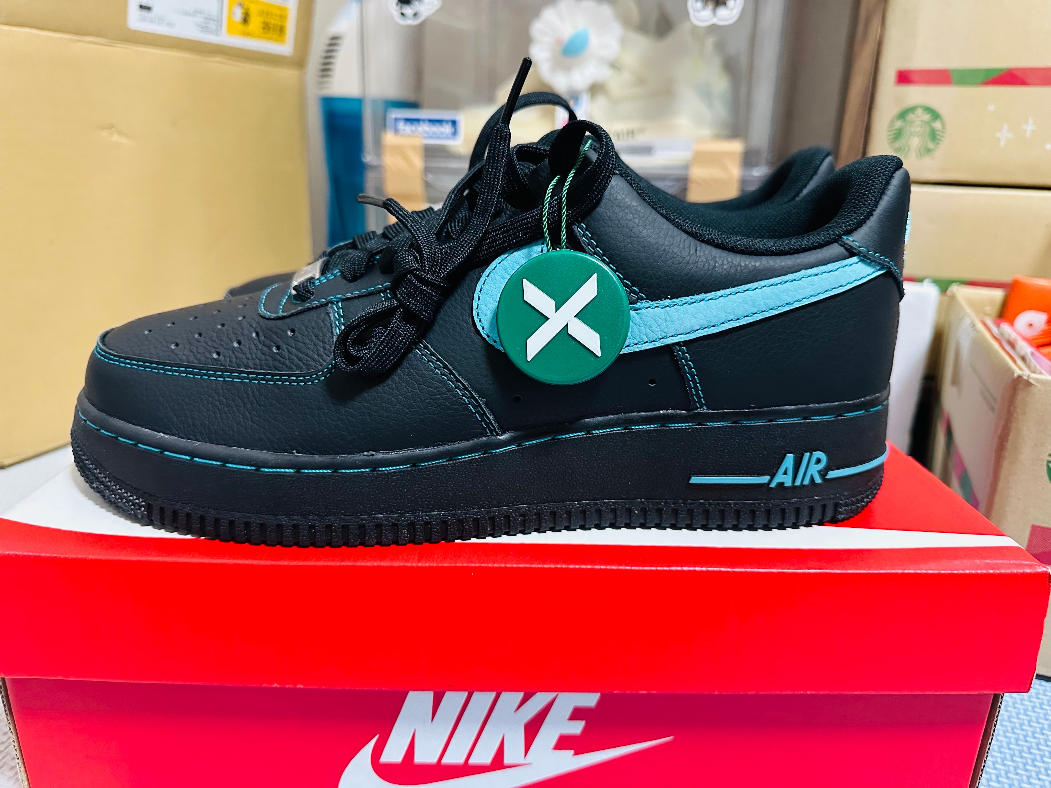 Nike Air Force 1 Low "Black Tiffany"