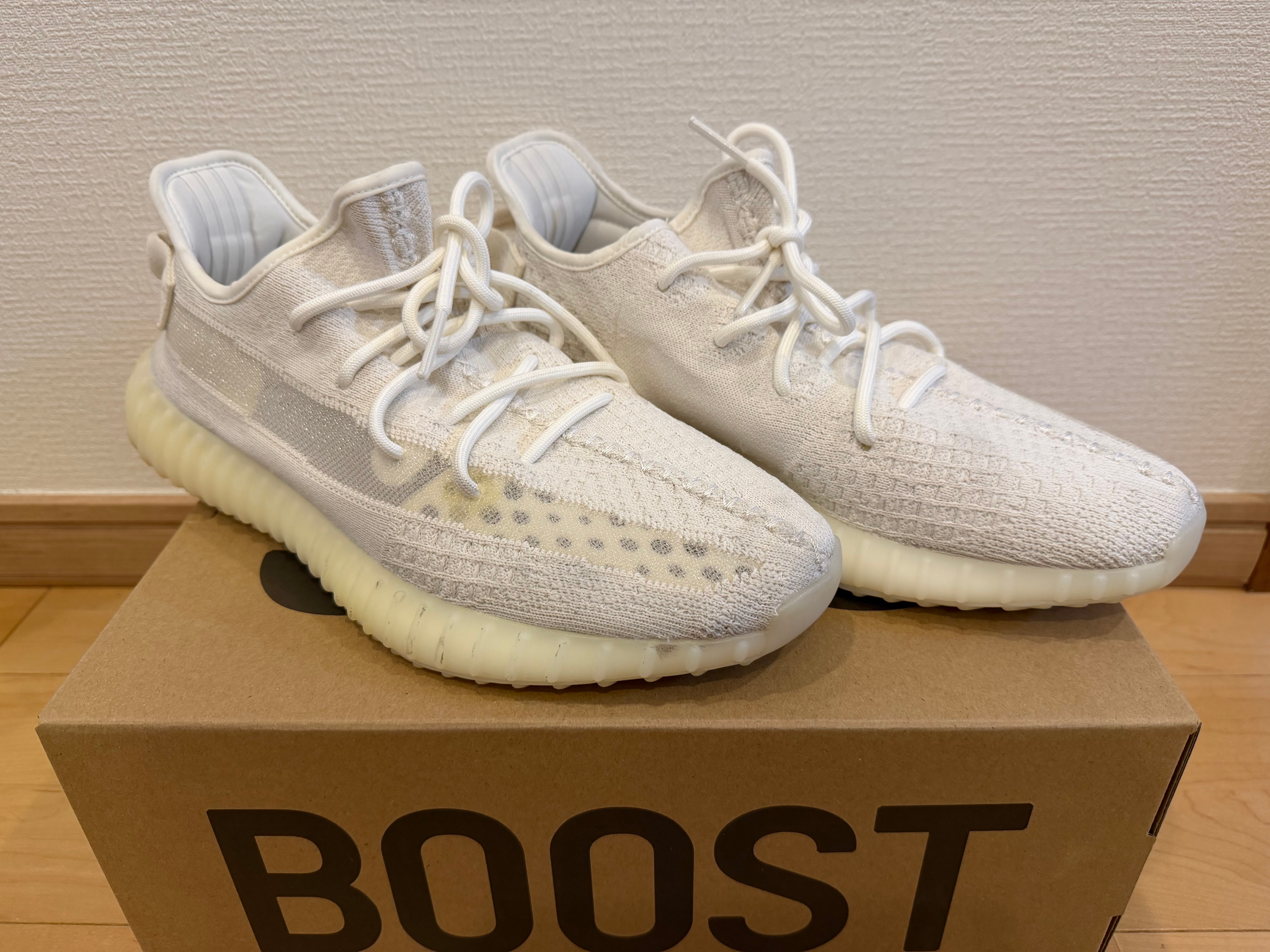 Yeezy 350 V2(イージー 350 V2) 人気の新作/中古通販【スニーカーダンク】