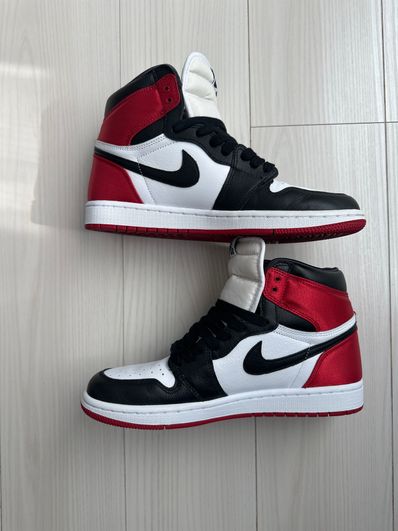 Nike Women's Air Jordan 1 Retro High "Satin Black Toe"