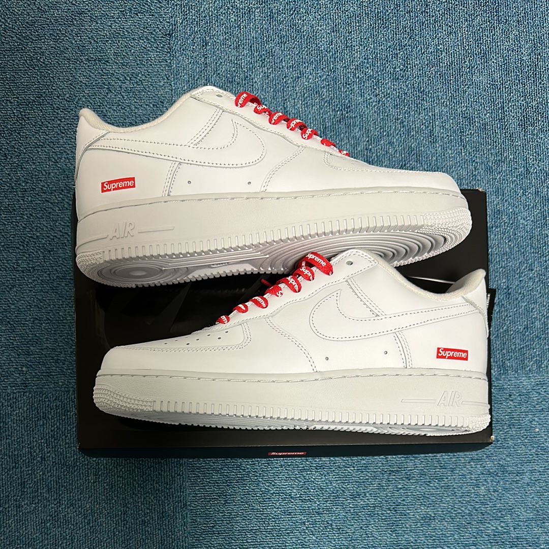 Supreme × Nike Air Force 1 Low "White"