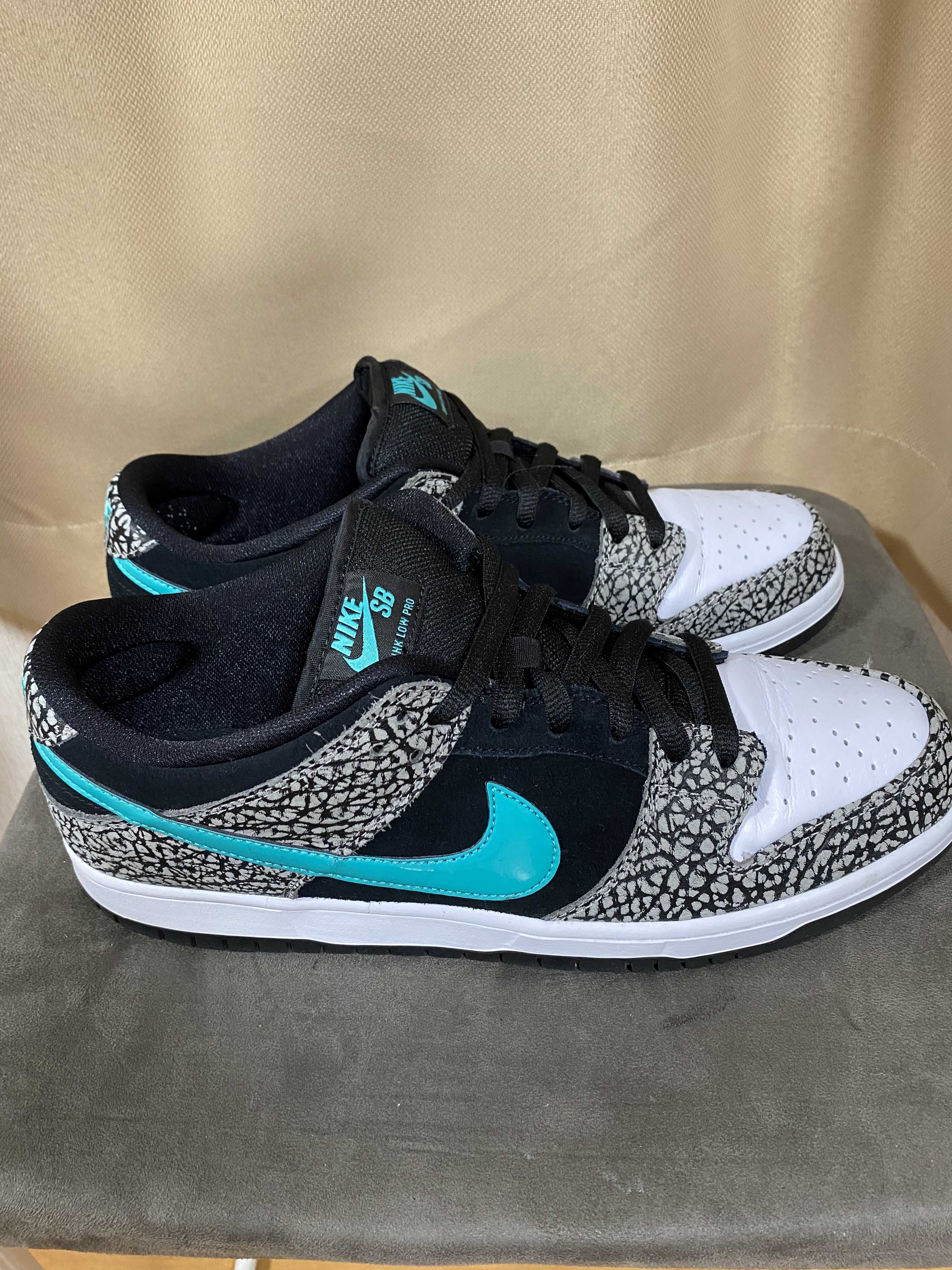 Nike SB Dunk Low "Elephant/Safari"