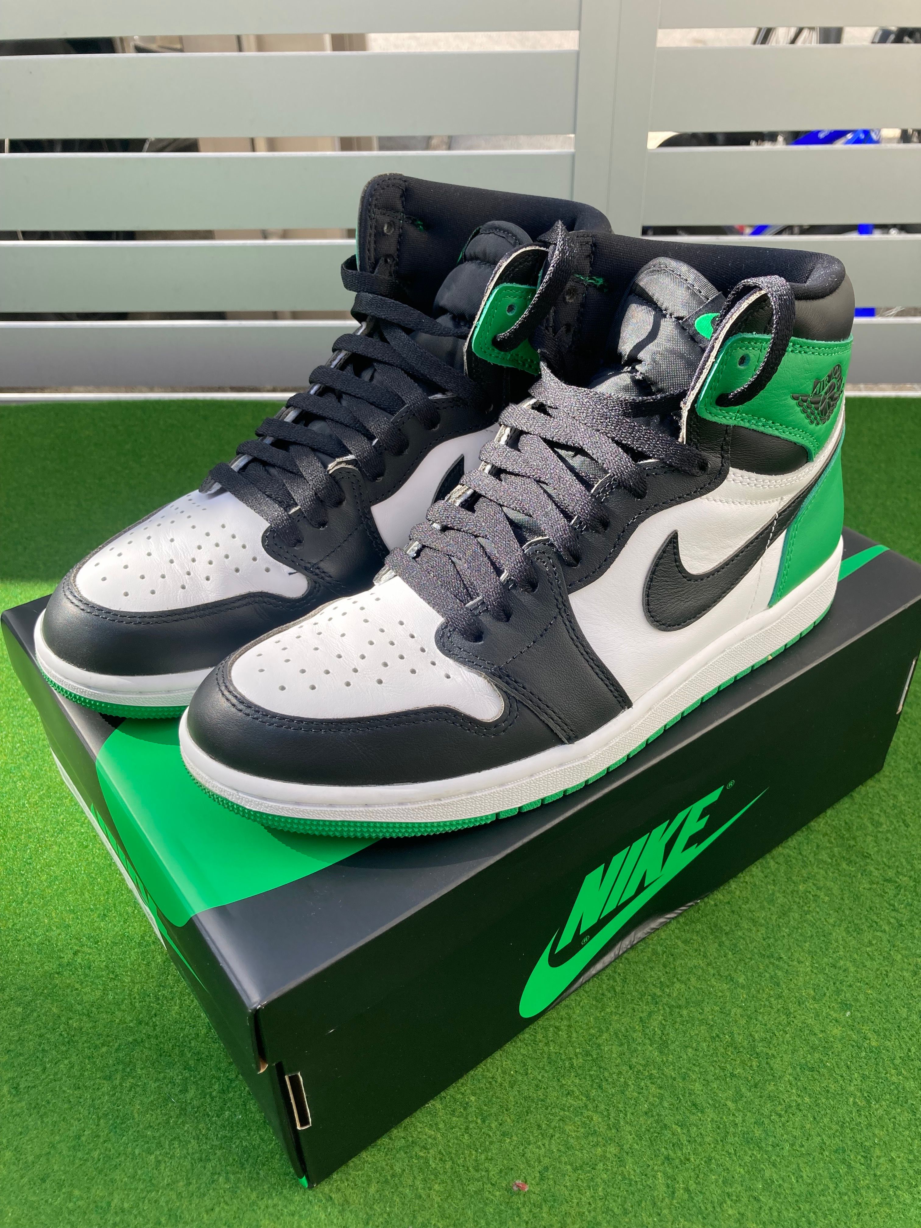 Nike Air Jordan 1 Retro High OG "Celtics/Black and Lucky Green" (2023)