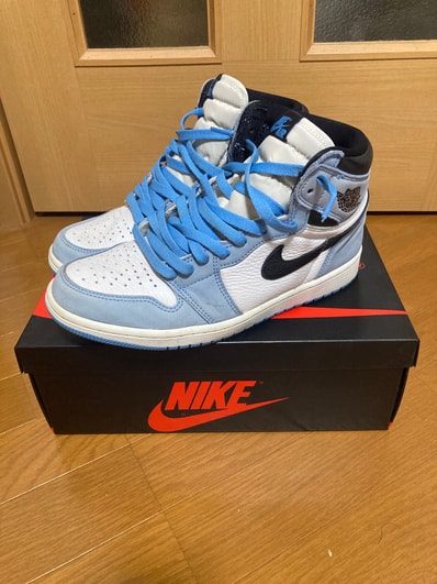 Nike Air Jordan 1 High OG "University Blue"