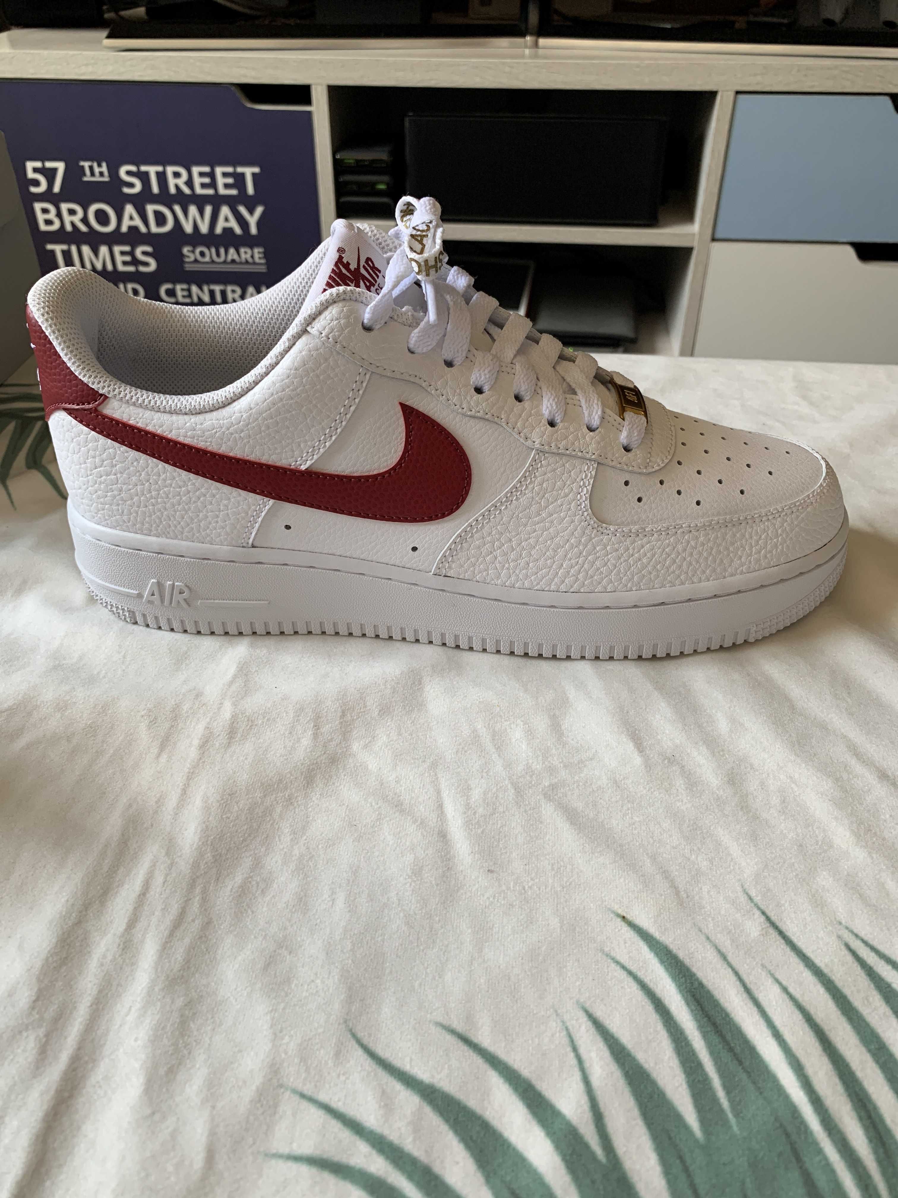 Nike Air Force 1 Low "White Team Red"