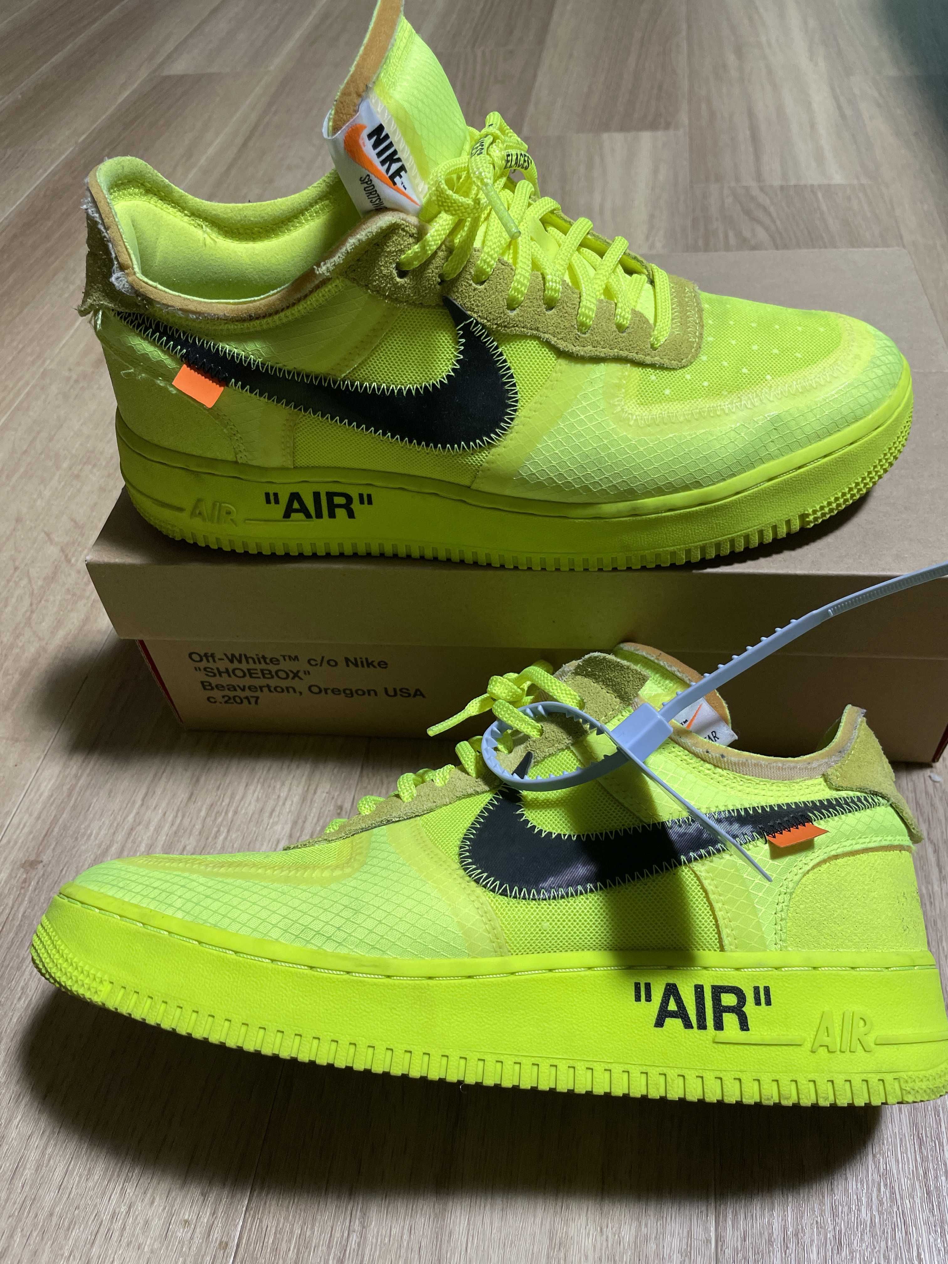 Off-White × Nike Air Force 1 Low "Volt"