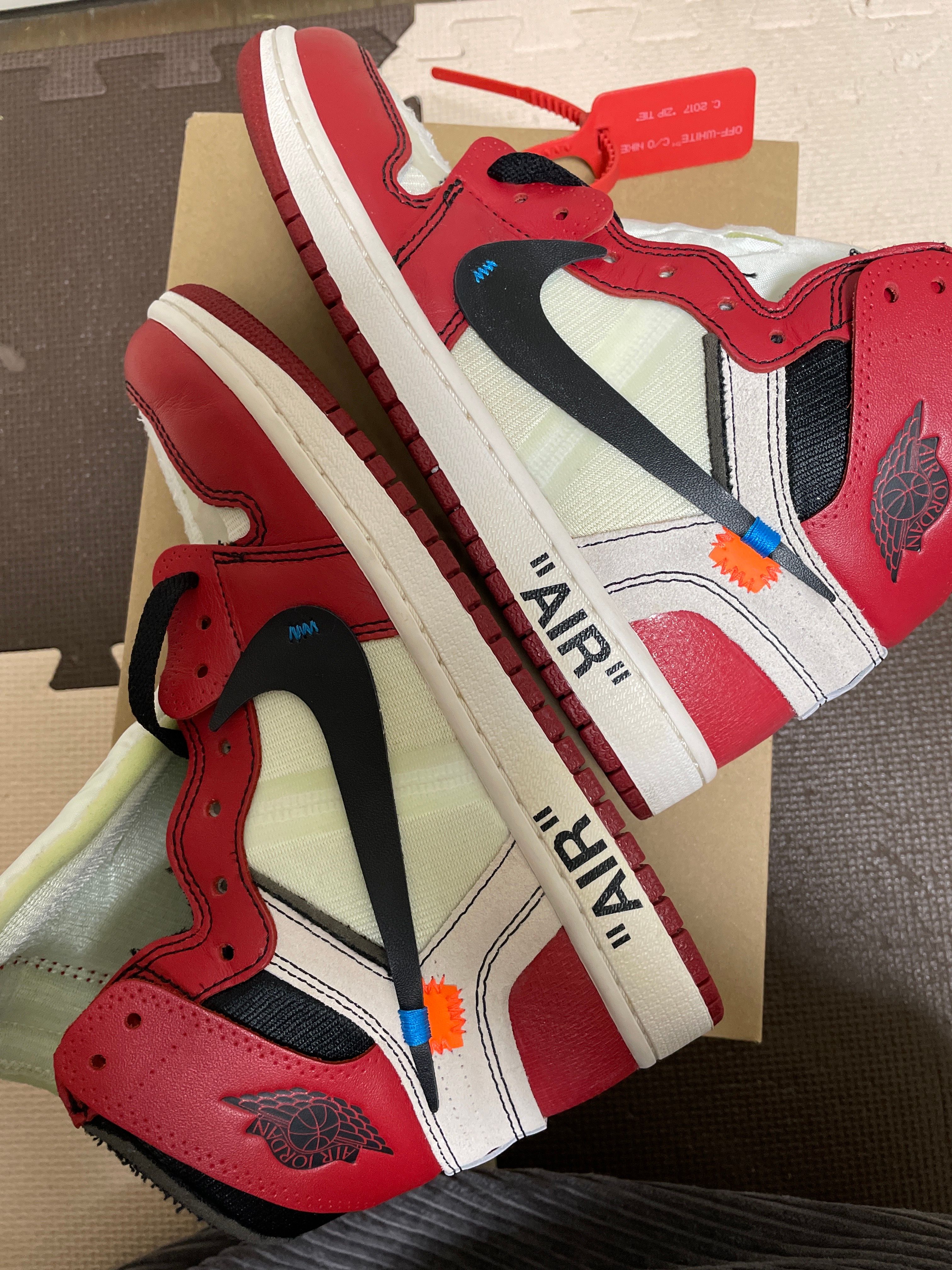 Off-White × Nike Air Jordan 1 Retro High The Ten "Chicago"