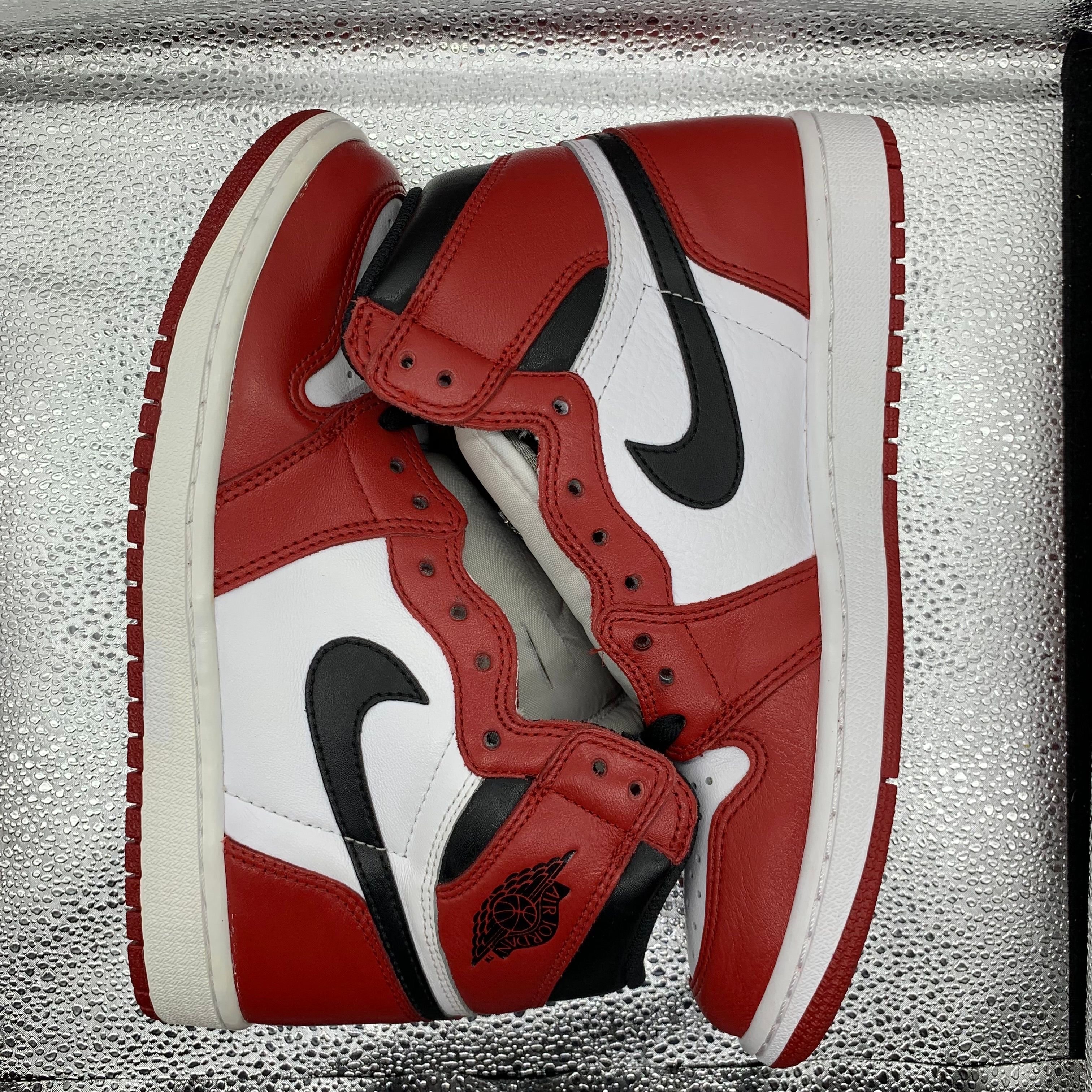ナイキ　エアジョーダン1 シカゴ　2015 NIKE Air Jordan 1 Chicago 2015 ナイキ エアジョーダン1 シカゴ