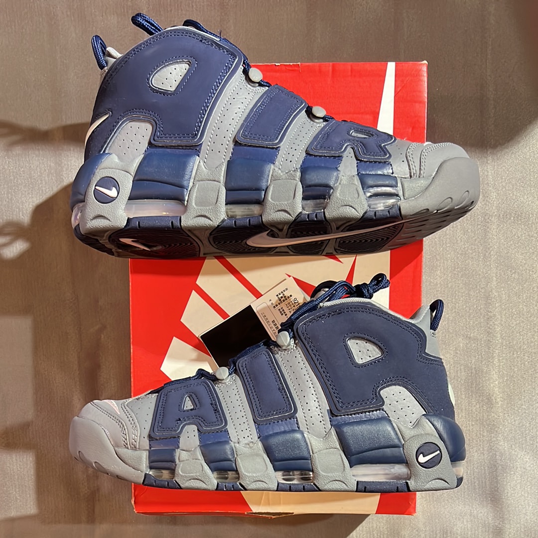 ナイキ エアモアアップテンポ '96 "クールグレー/ホワイト/ミッドナイトネイビー"