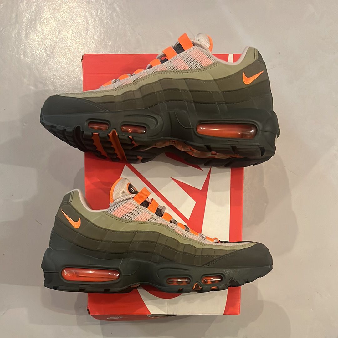Nike Air Max 95 "String/Total Orange"