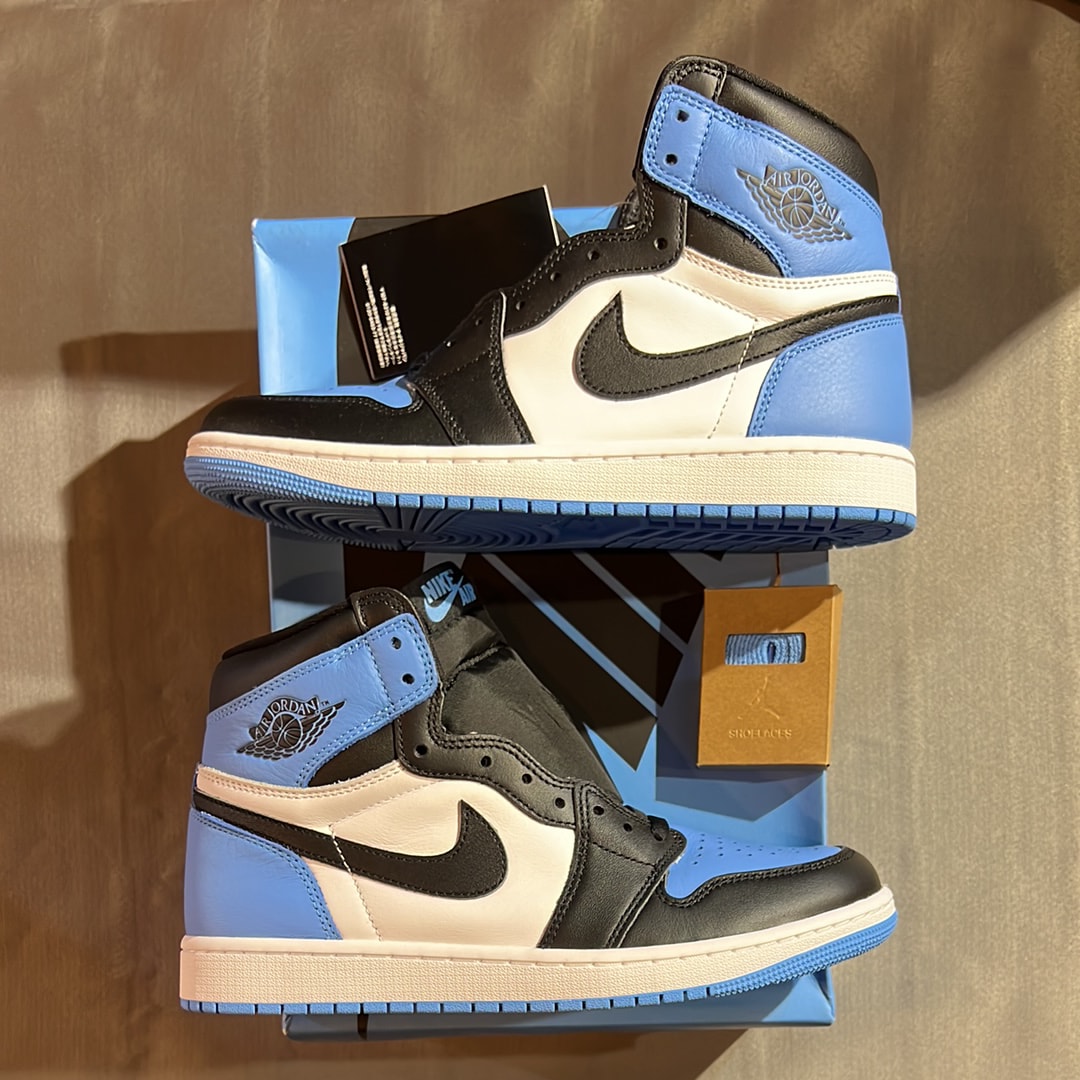 ナイキ エアジョーダン1 レトロ ハイ OG "ユニバーシティブルー/UNC トゥ"