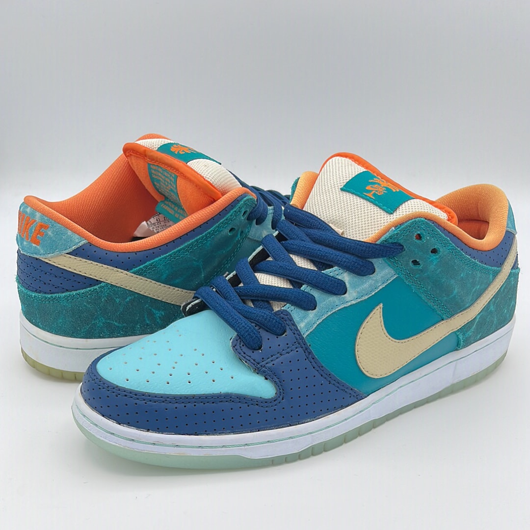 Nike Dunk SB Low "Mia Skate Shop"