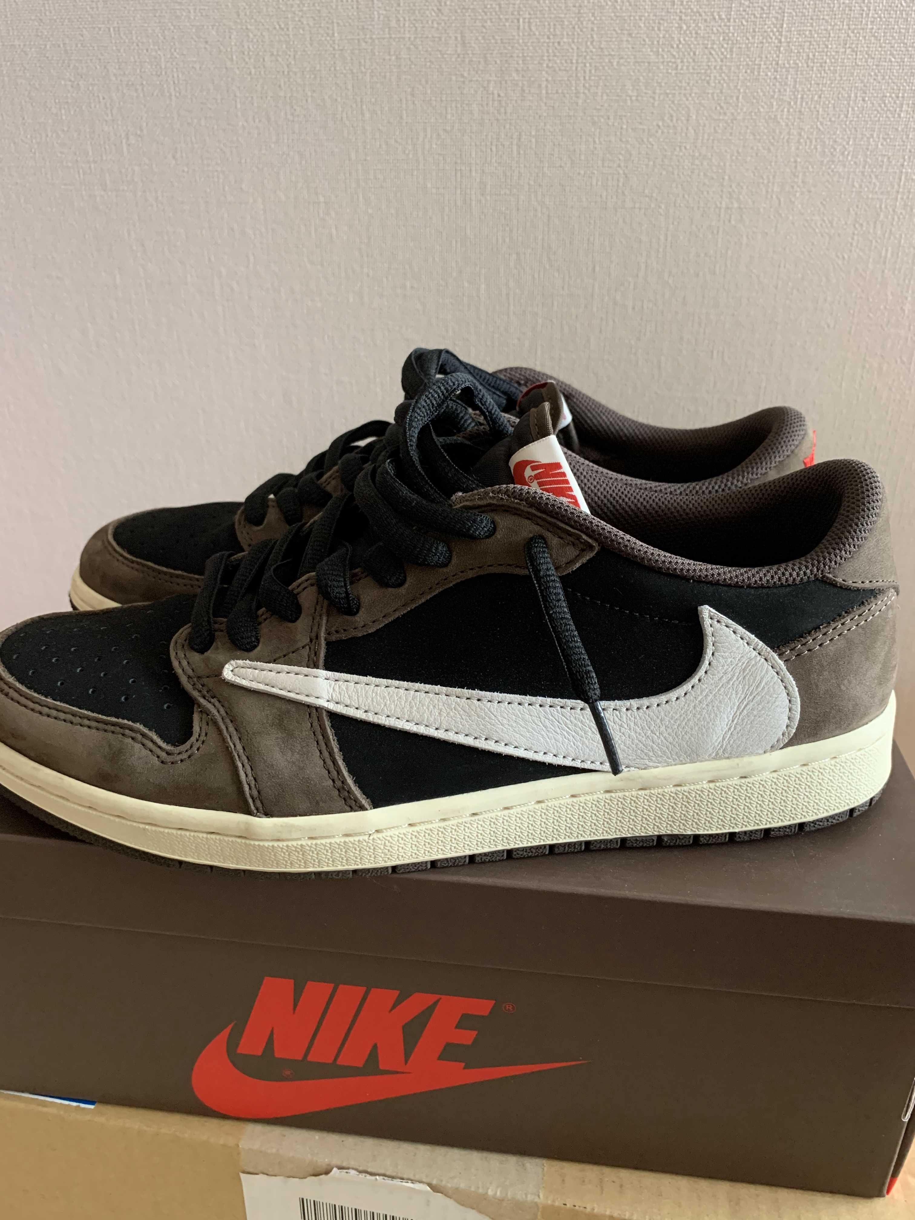 Travis Scott × Nike Air Jordan 1 Low OG SP-T "Black/Dark Mocha"