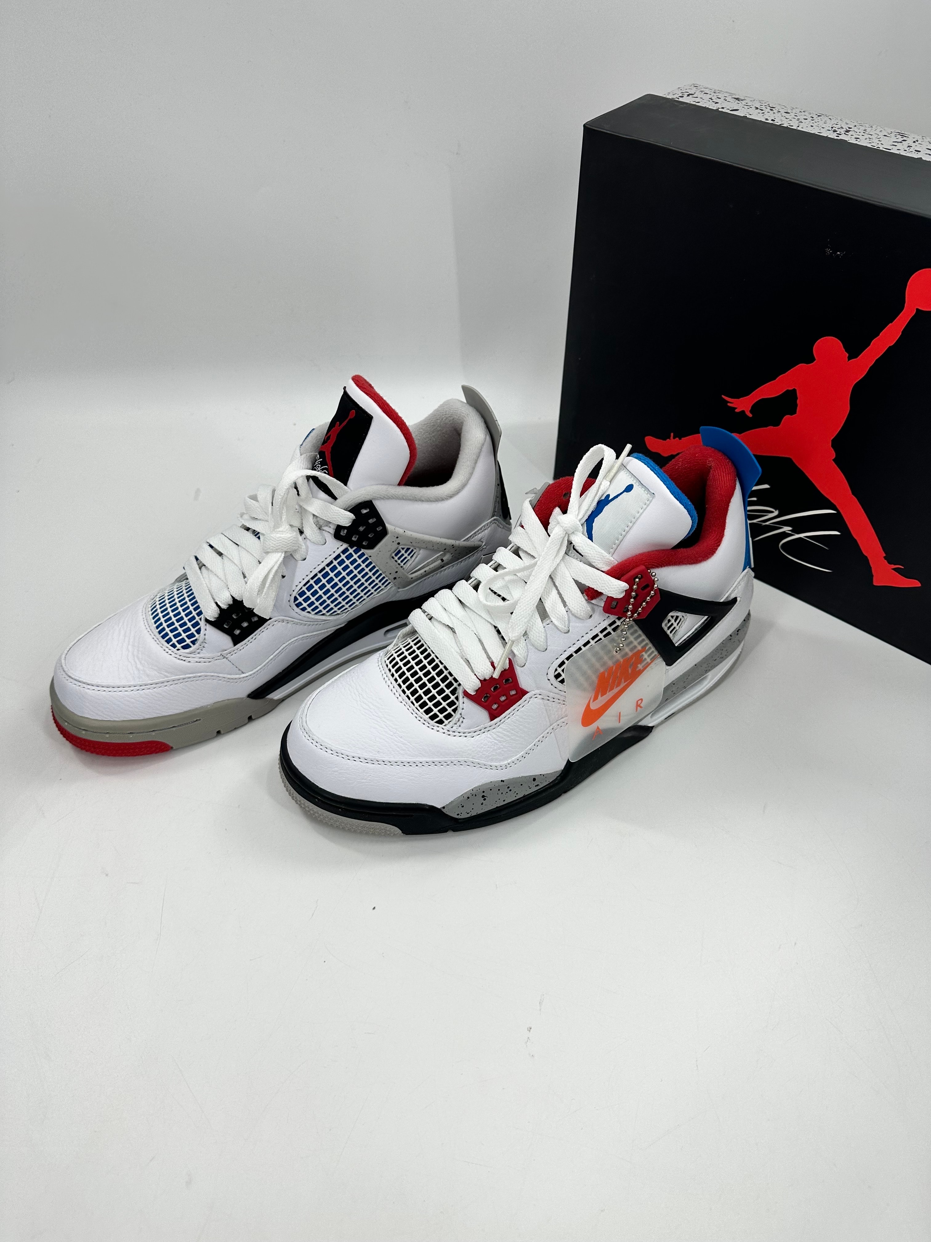 ナイキ エアジョーダン4 レトロ SE 