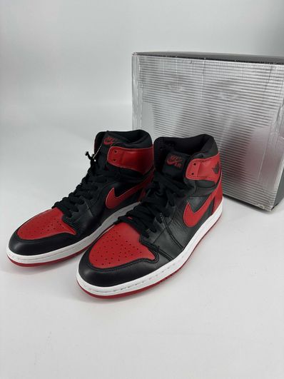 Nike Air Jordan 1 Retro High "Black Varsity Red/Bred"(2001)