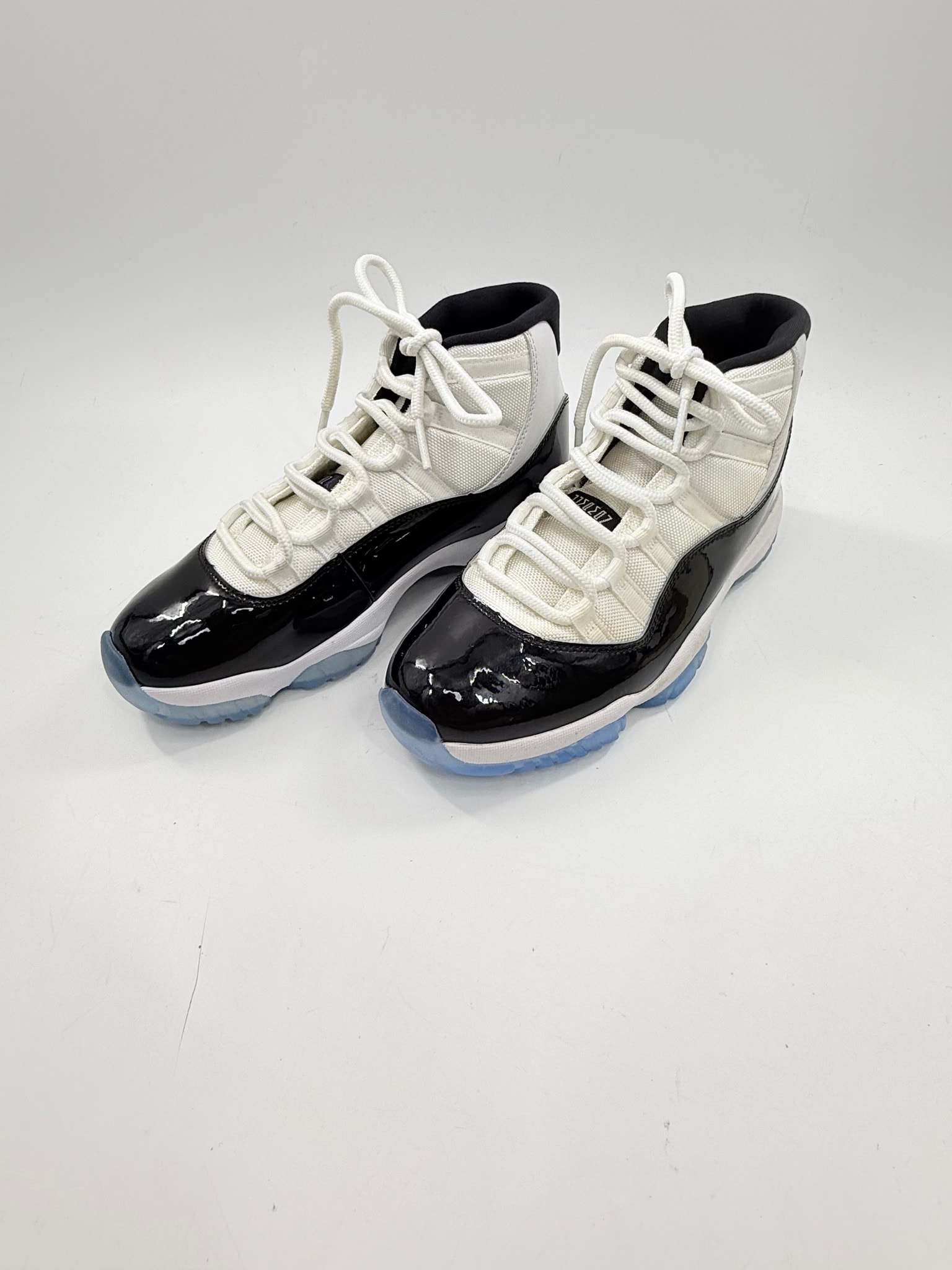 Nike Air Jordan 11 Retro 