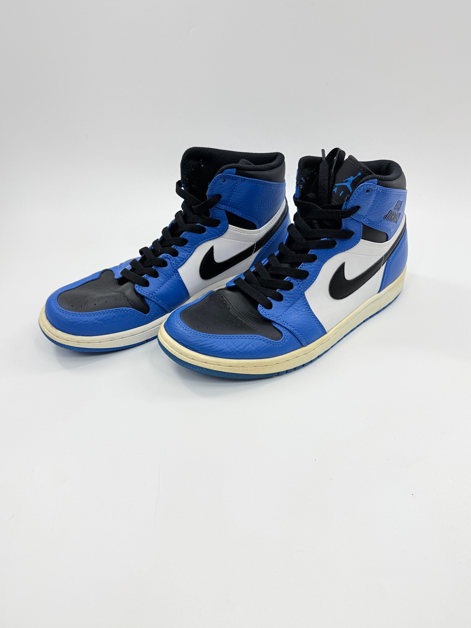 Nike Air Jordan 1 Retro High "Rare Air Soar"