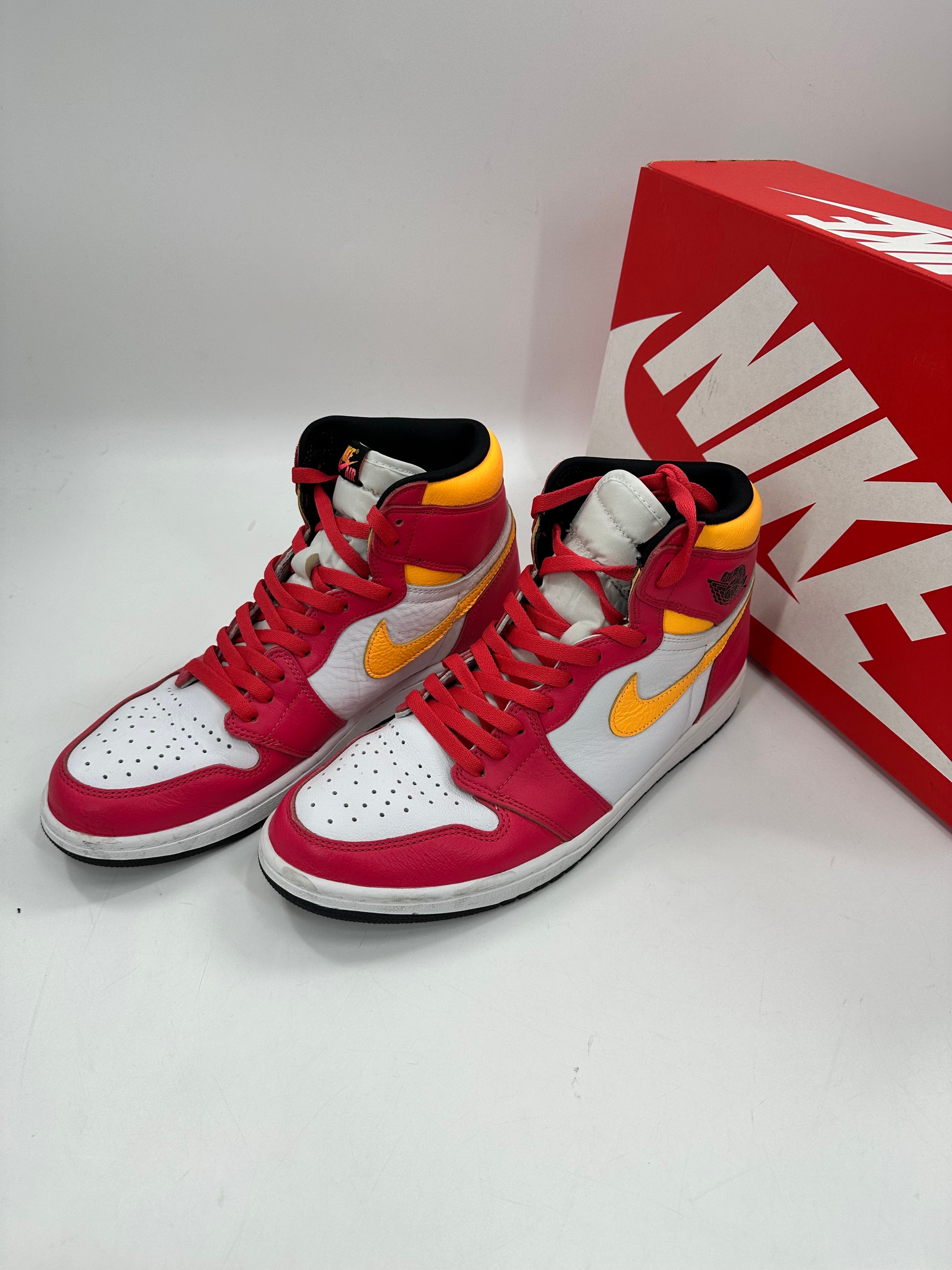 Nike Air Jordan 1 High OG "Light Fusion Red"