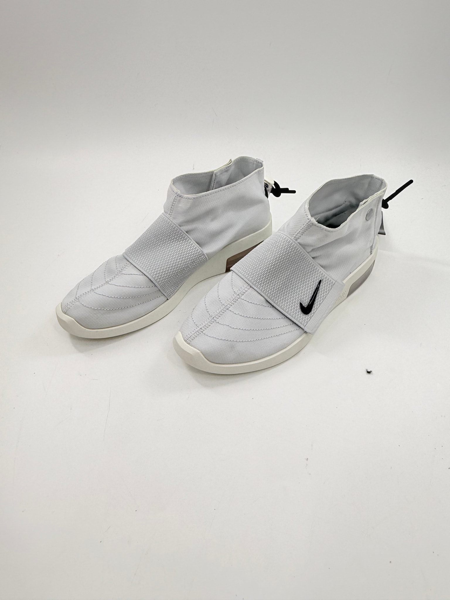 Fear Of God × Nike Air Moccasin "Pure Platinum"