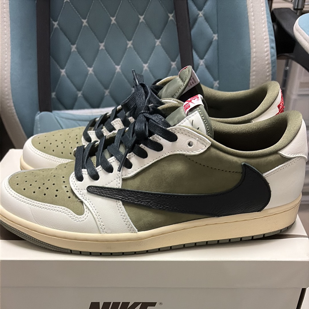 Travis Scott × Nike Air Jordan 1 Low OG SP "Reverse Olive"