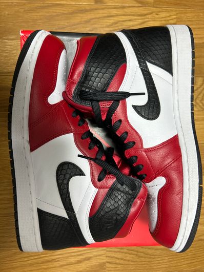 Nike Women's Air Jordan 1 High OG "Satin Red"