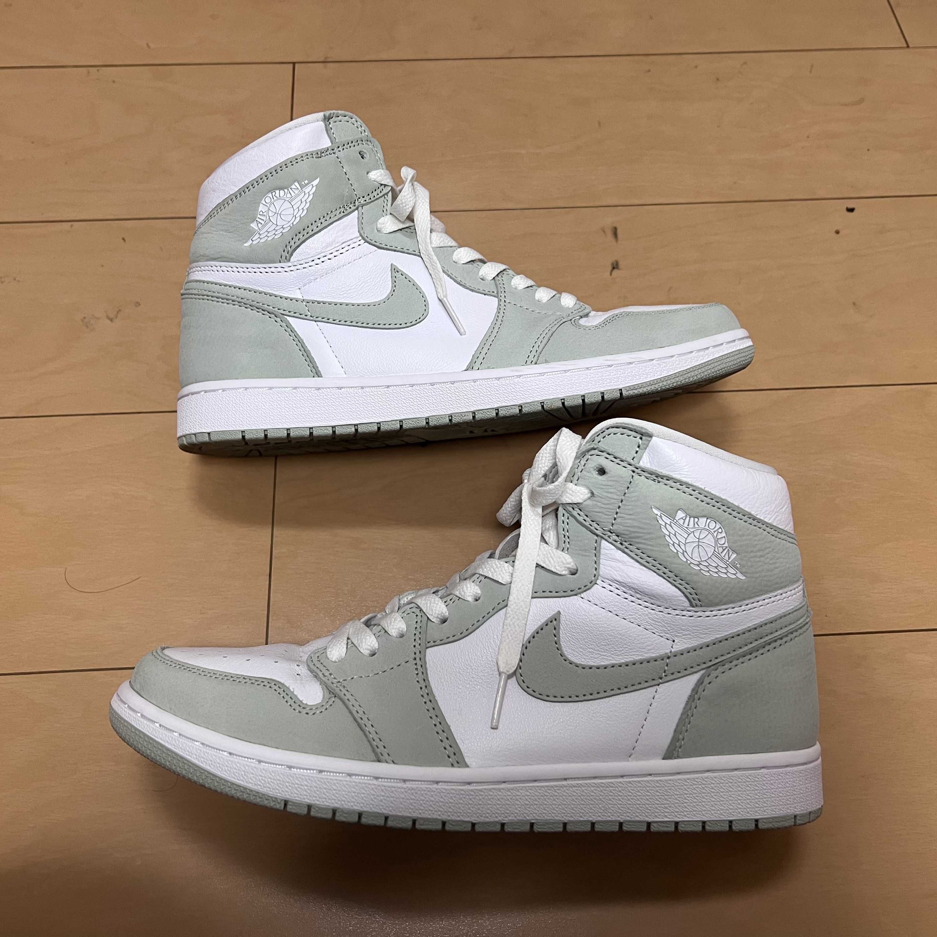 Nike Women's Air Jordan 1 High OG "Seafoam"