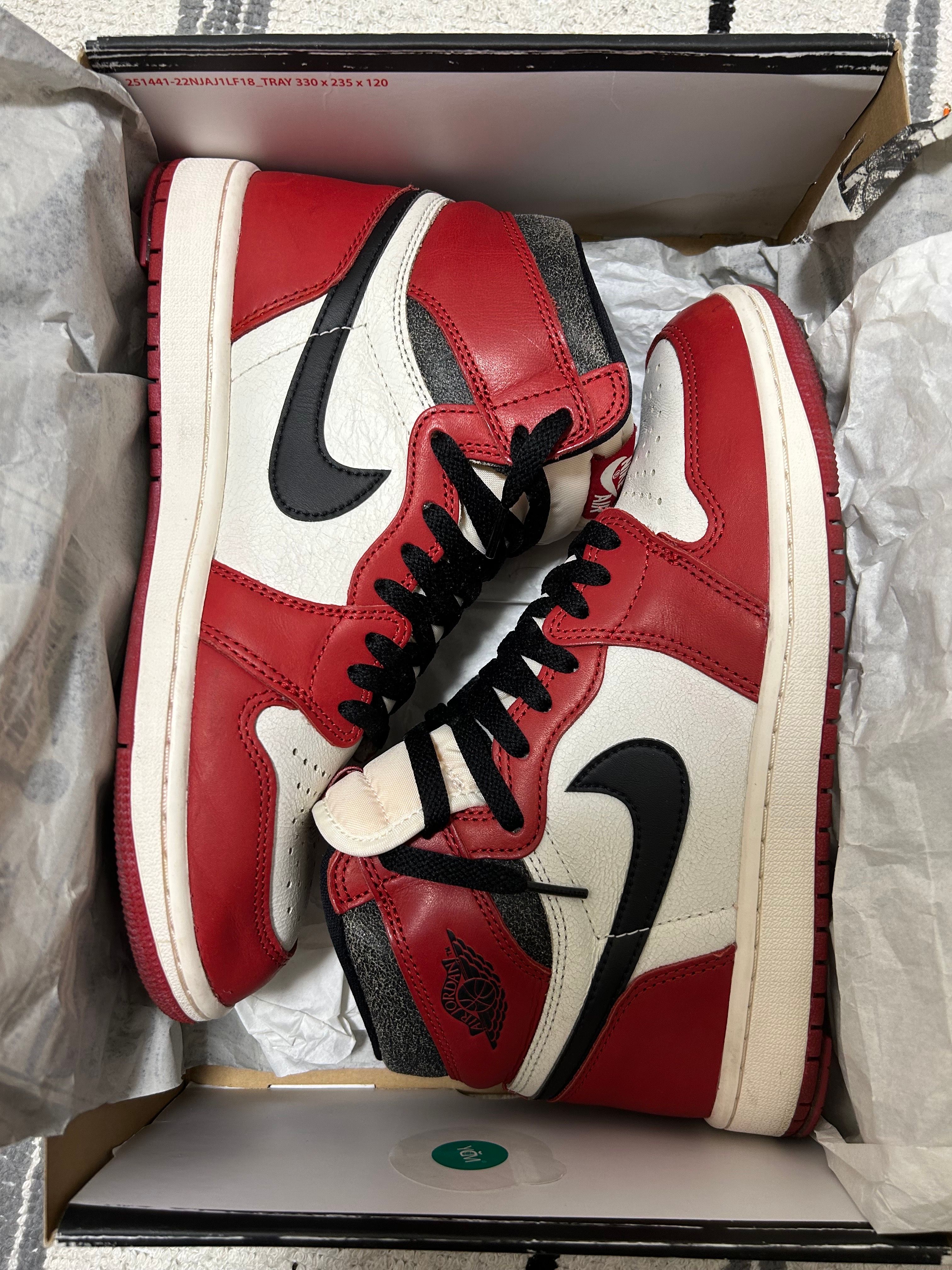 Nike Air Jordan 1 High OG "Lost & Found/Chicago"