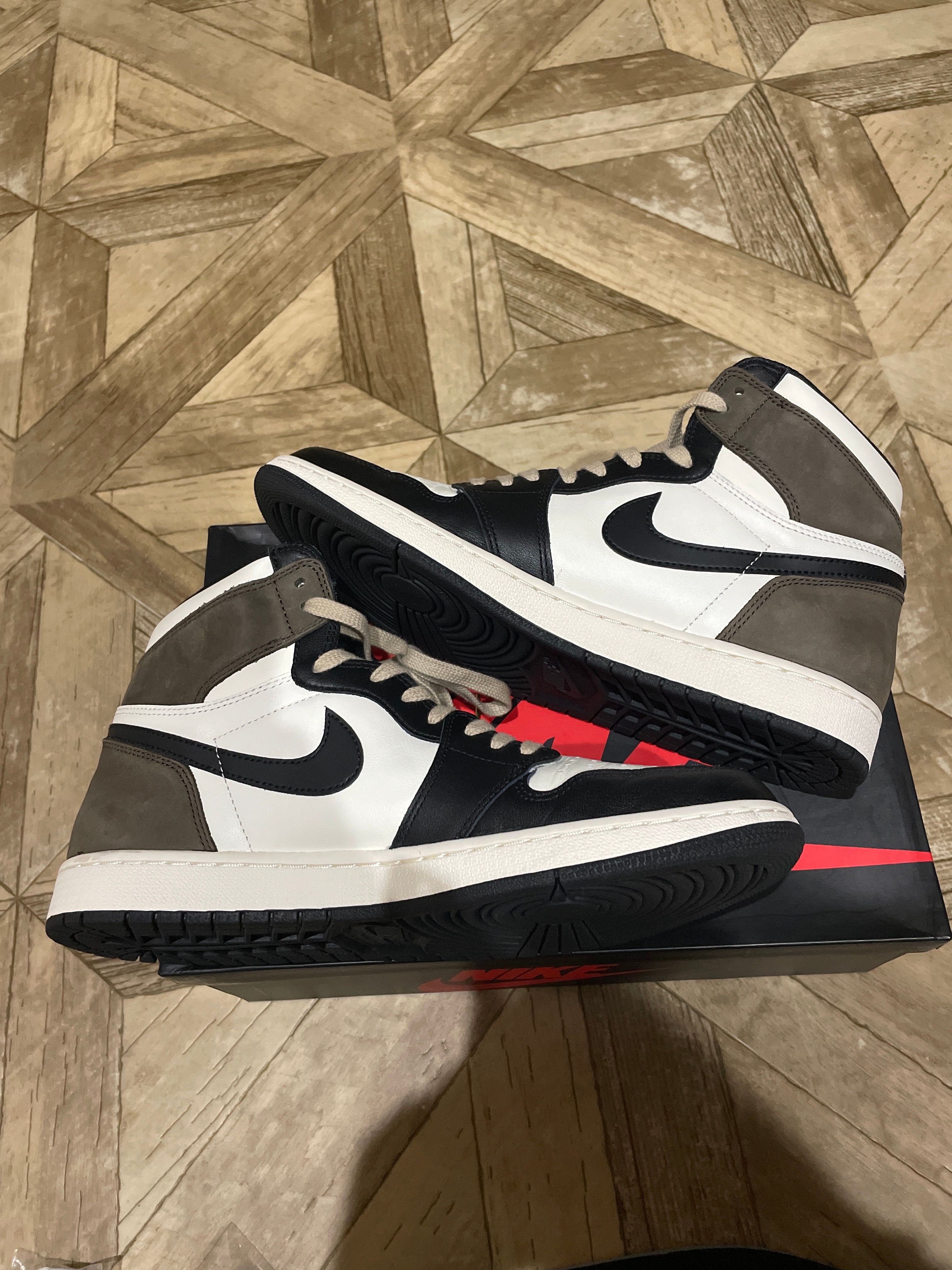 Nike Air Jordan 1 High OG "Sail/Dark Mocha/Black"