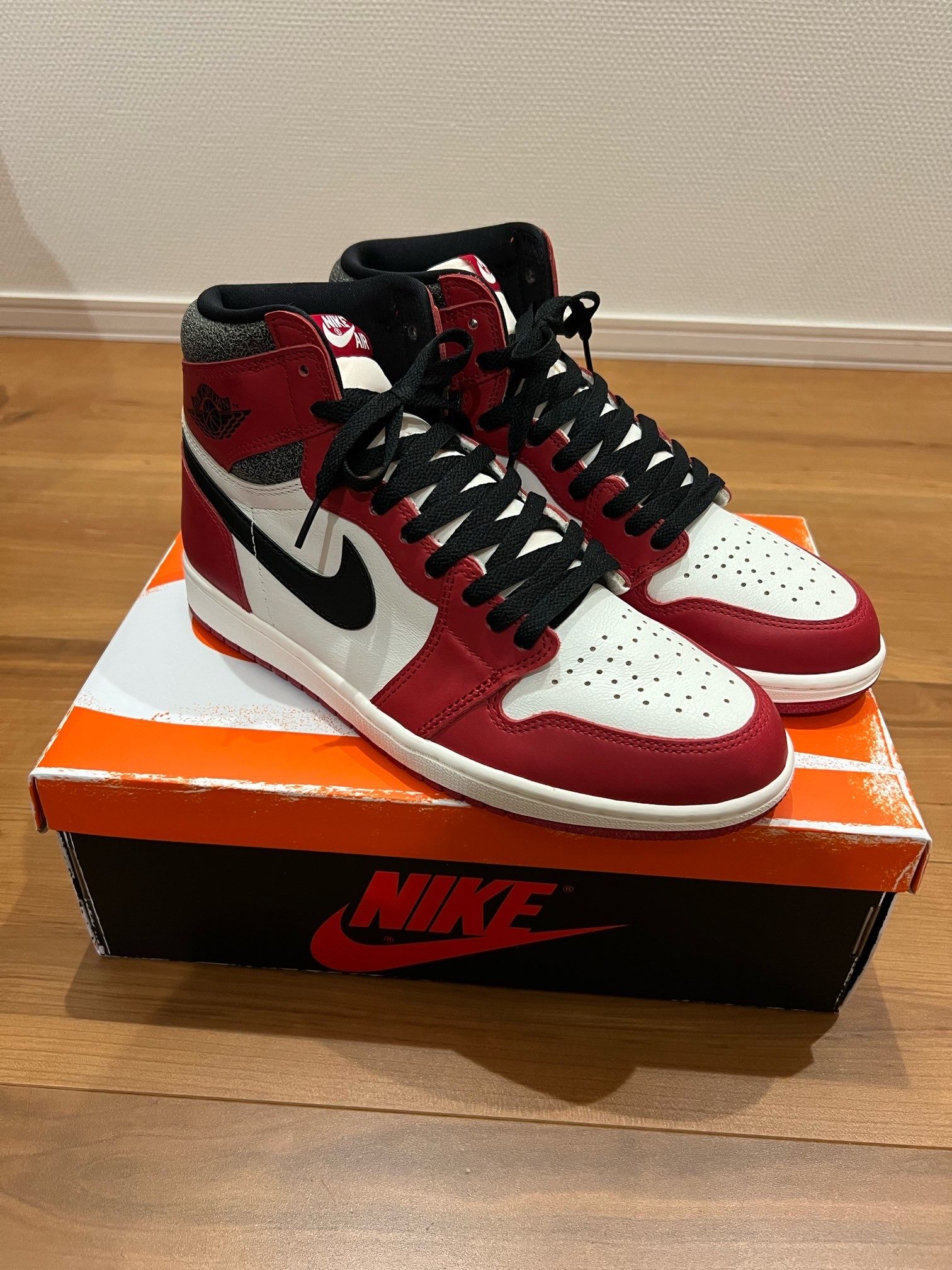 Nike Air Jordan 1 High OG "Lost & Found/Chicago"