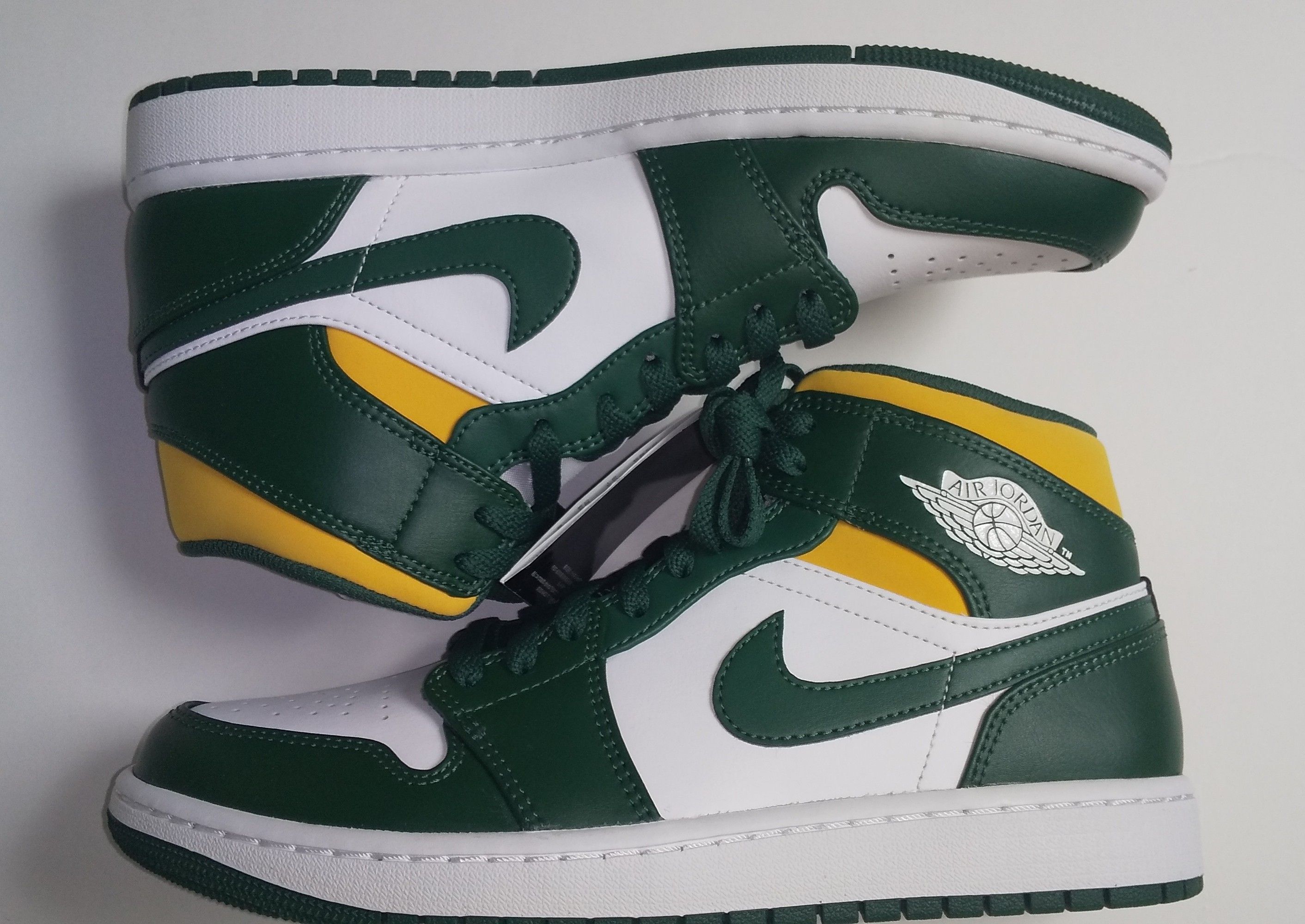 Nike Air Jordan 1 Mid "Seattle Supersonics"