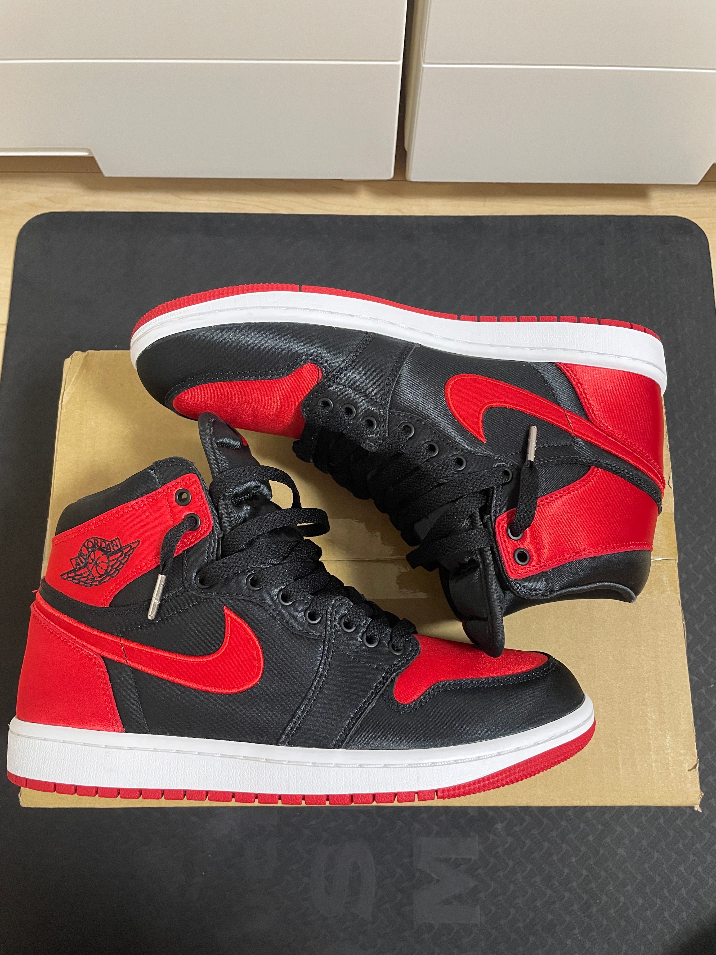 Nike Women's Air Jordan 1 Retro High OG "Satin Bred"