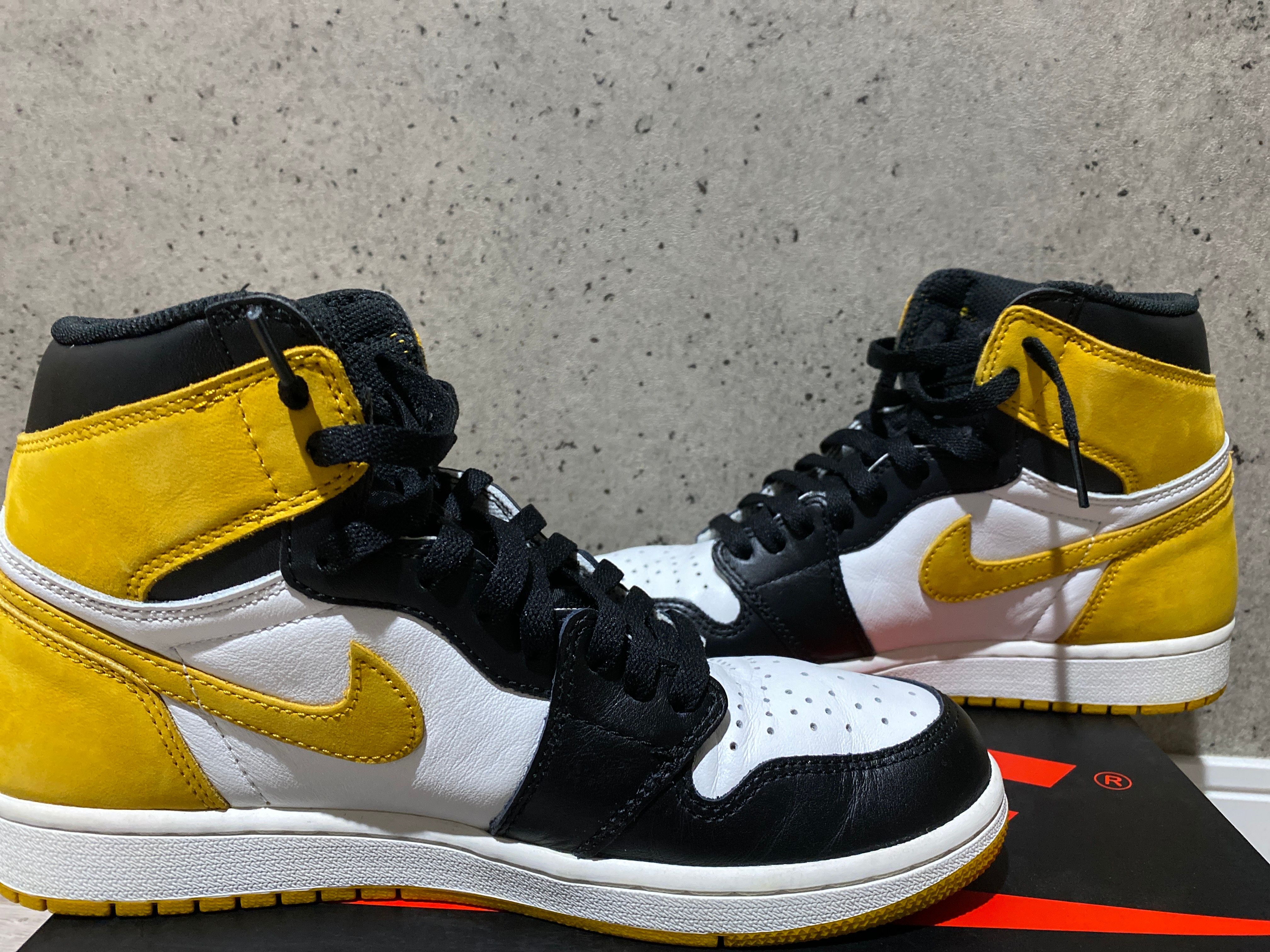 Nike Air Jordan 1 Retro High OG "Black Toe/Yellow Ochre"