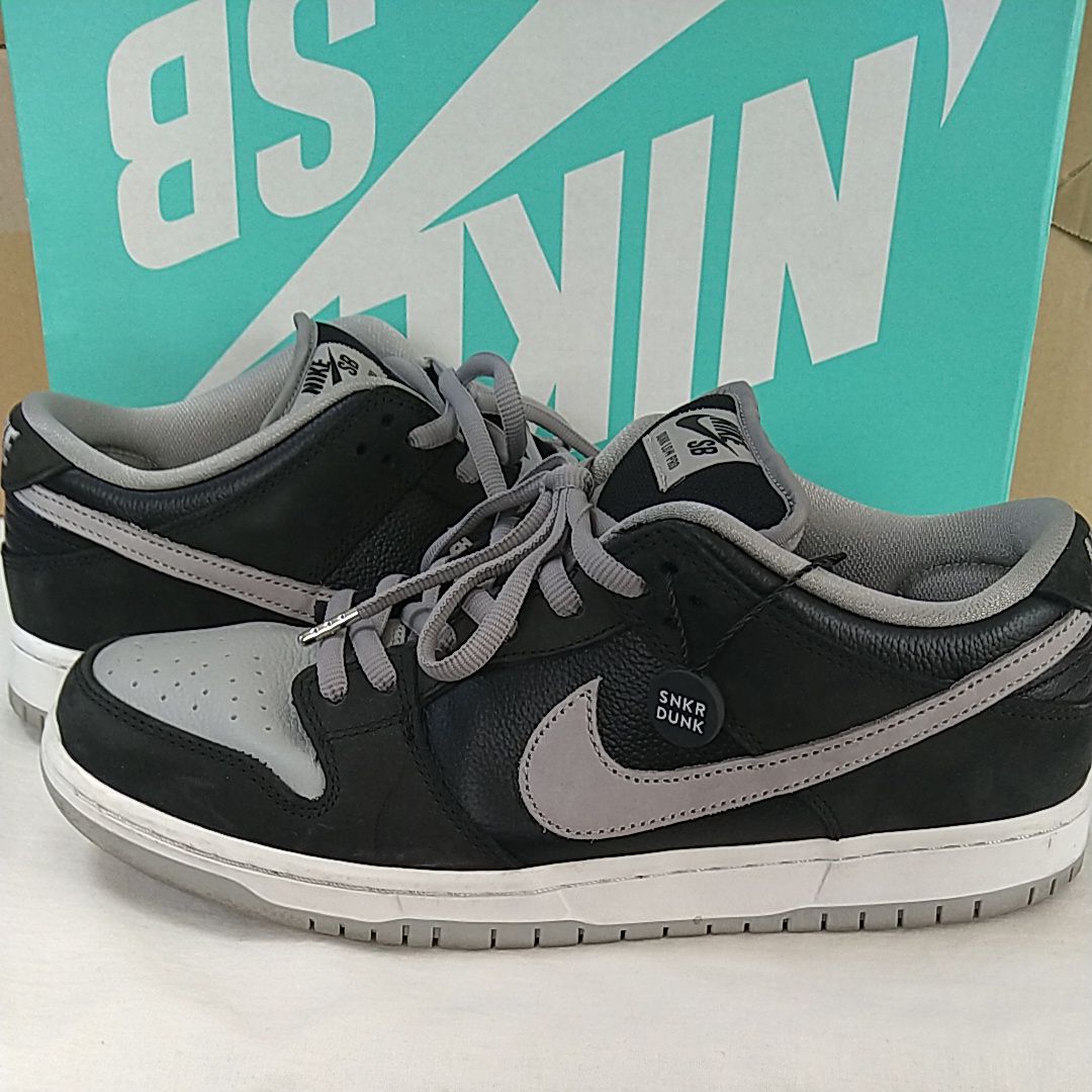 Nike SB Dunk Low "Shadow"