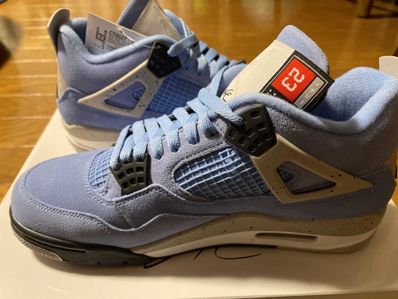Nike Air Jordan 4 "University Blue"