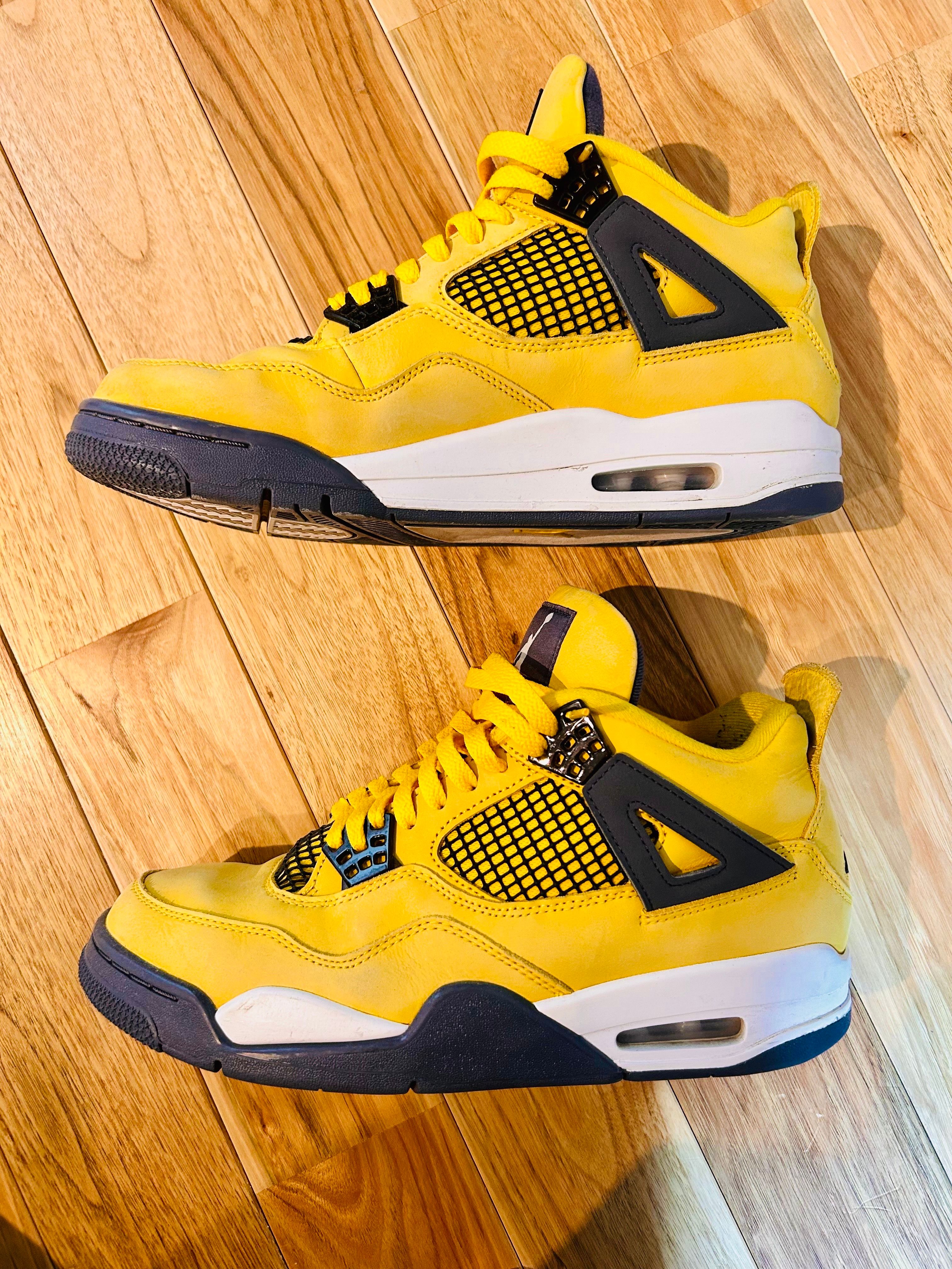 Nike Air Jordan 4 "Tour Yellow"